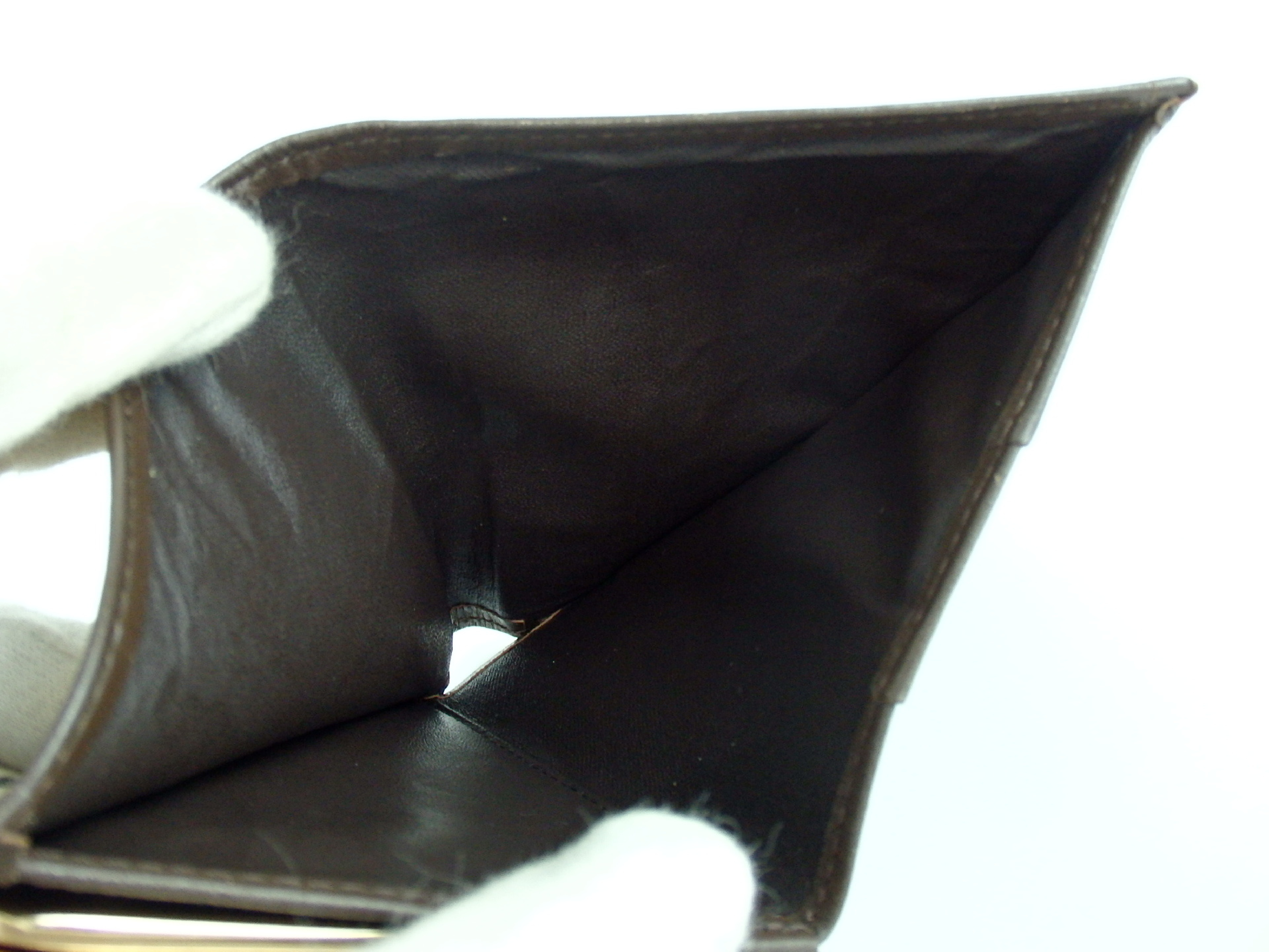 bi-fold wallet — view 8
