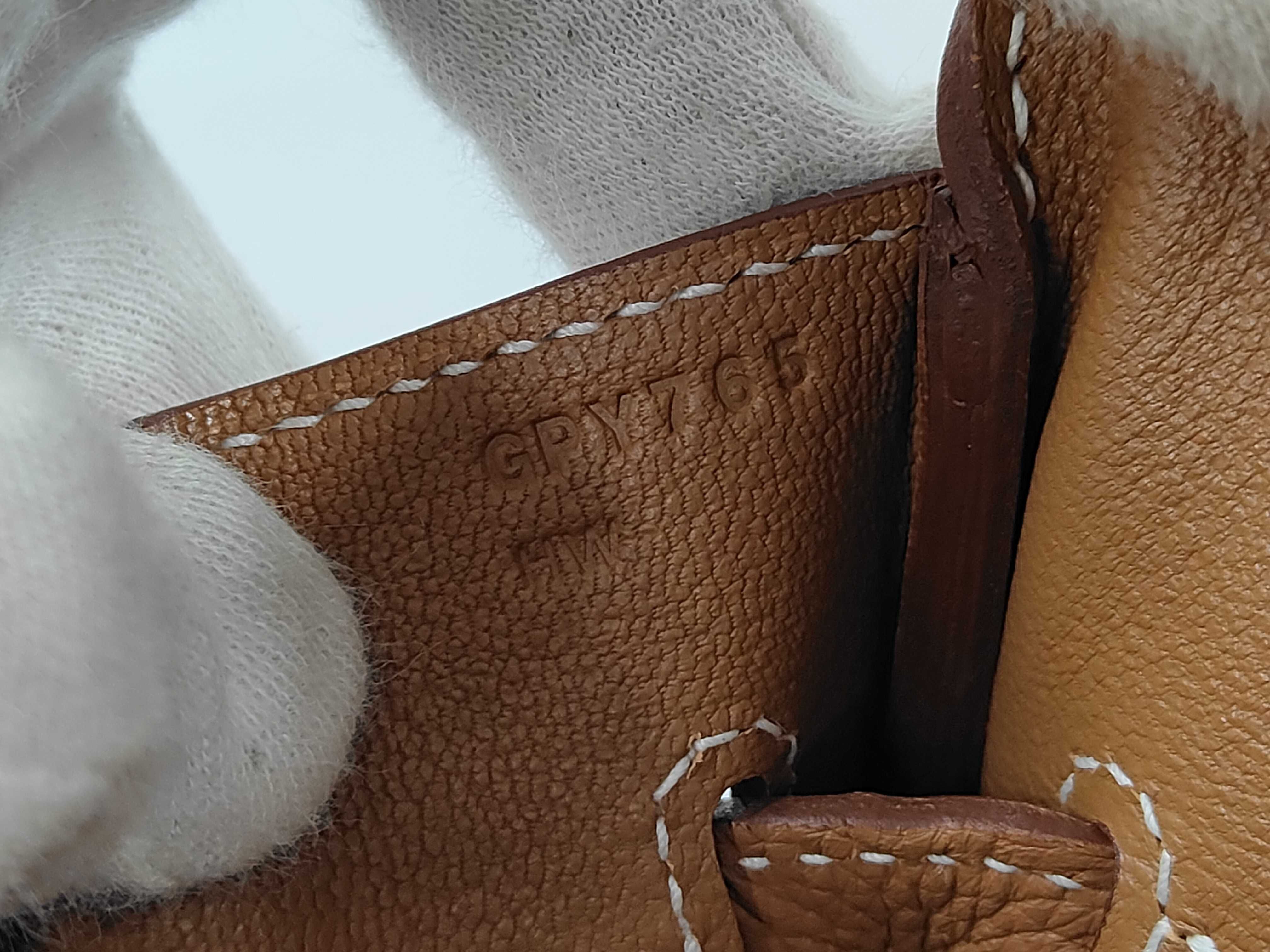 Birkin 35 Gold Togo Leather Silver Hardware G Stamp Handbag — view 10