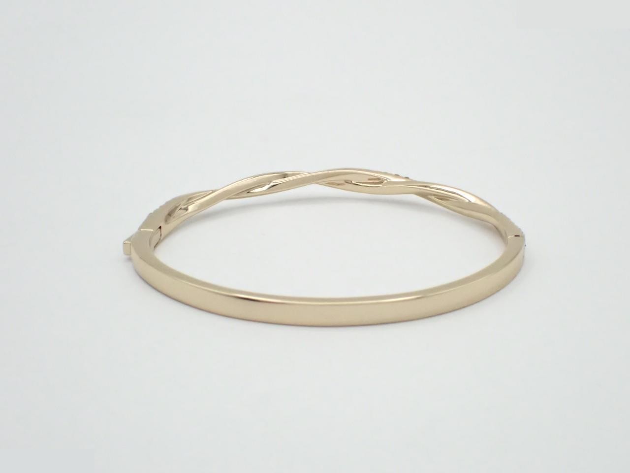 Bangle: Wrist circumference approximately 18 cm — view 2