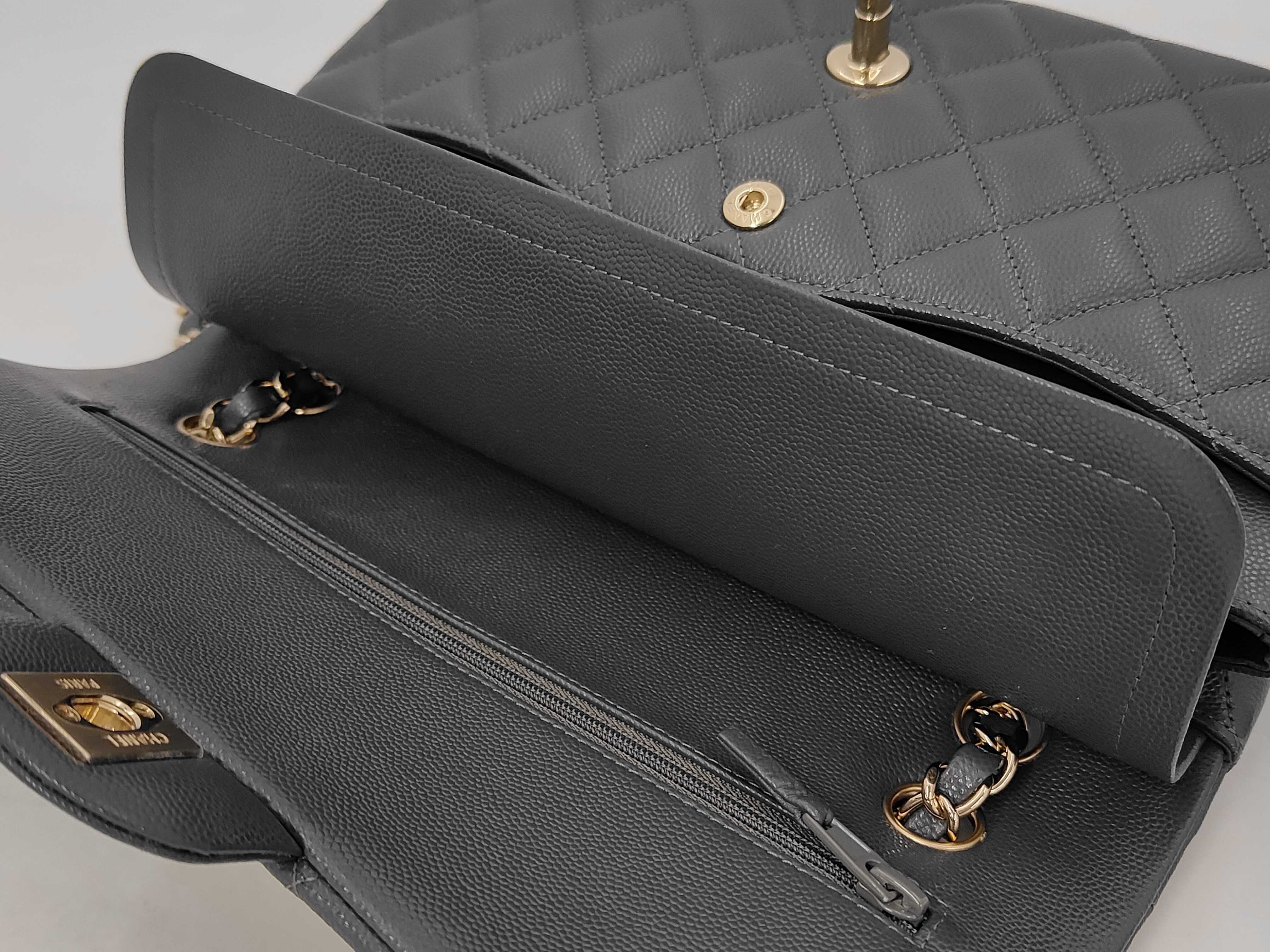 BAG MATELASSE MEDIUM DOUBLE FLAP 25CM MICROCHIPPED RARE COLOR Shoulder Bag — view 12