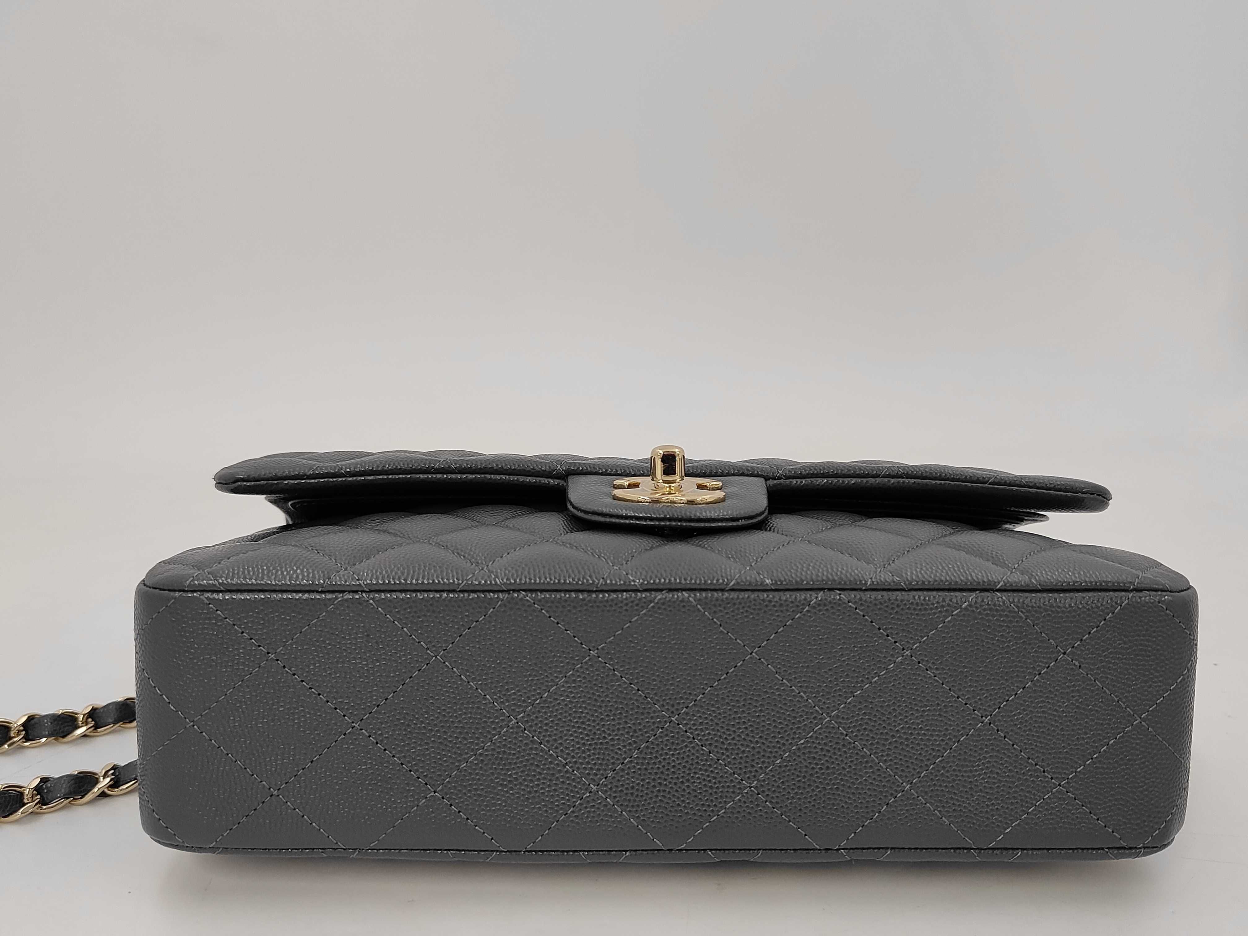 BAG MATELASSE MEDIUM DOUBLE FLAP 25CM MICROCHIPPED RARE COLOR Shoulder Bag — view 4