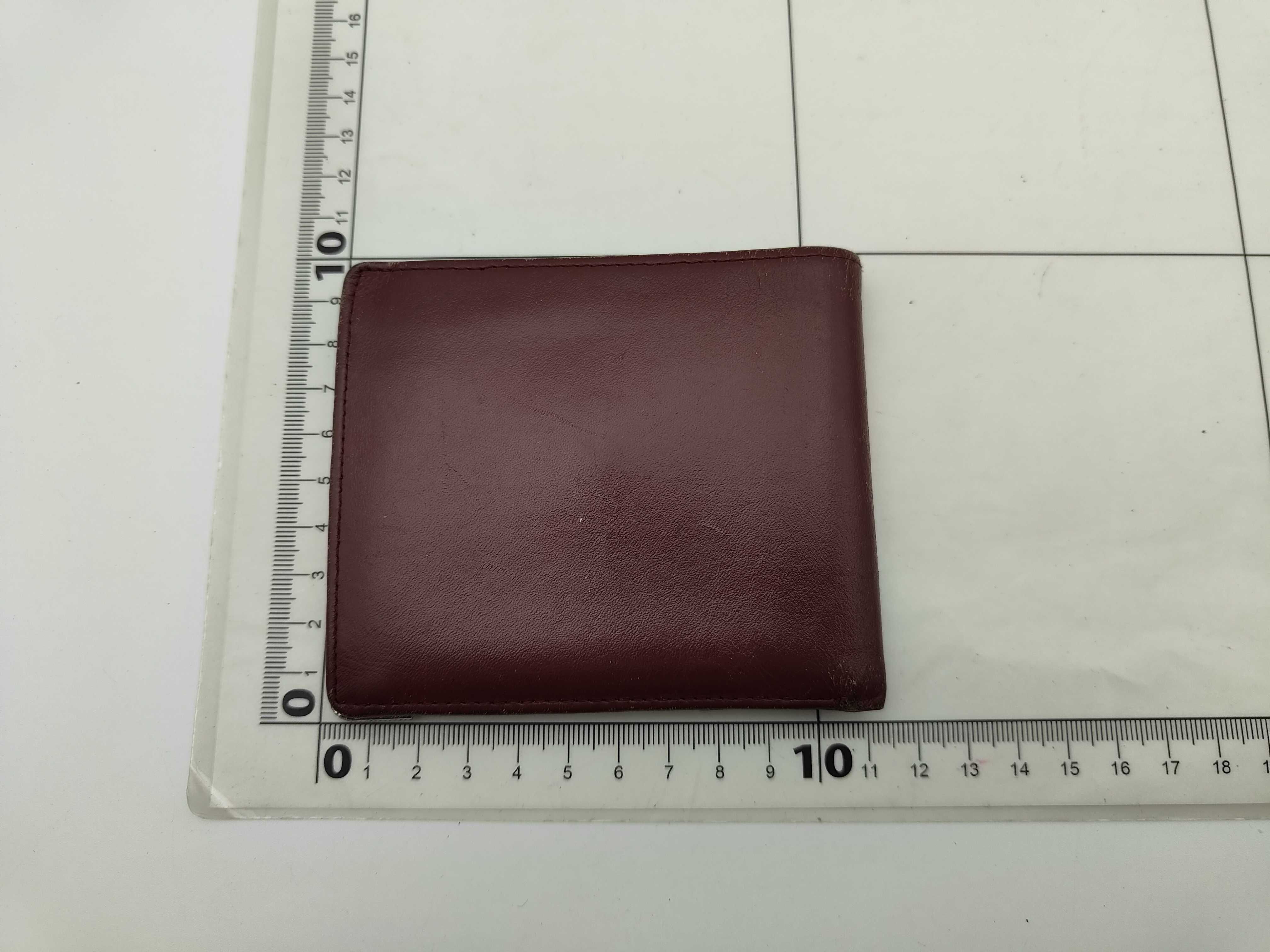 wallet — view 2