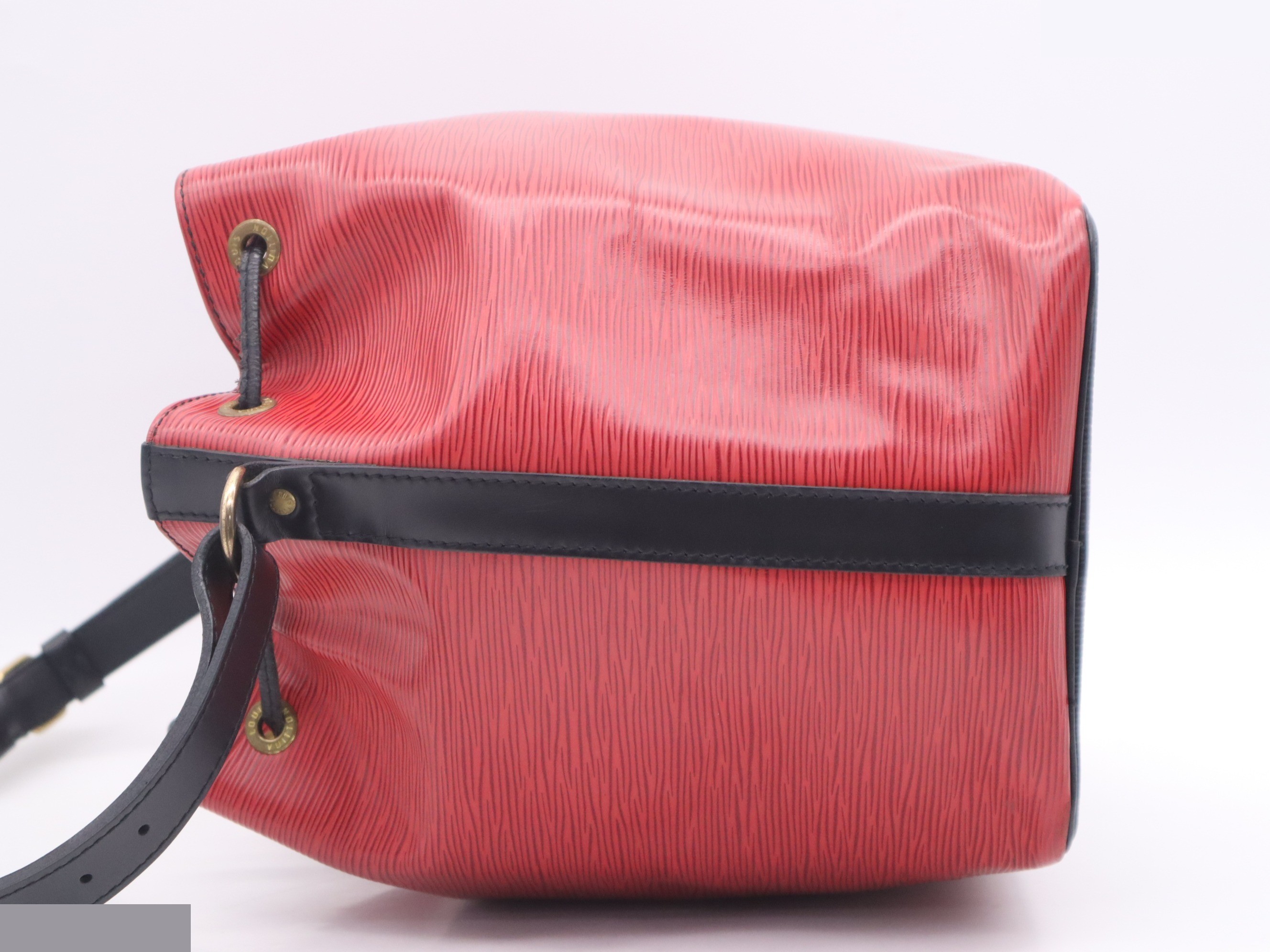 Petit Noé Castilian Red Noir — view 3
