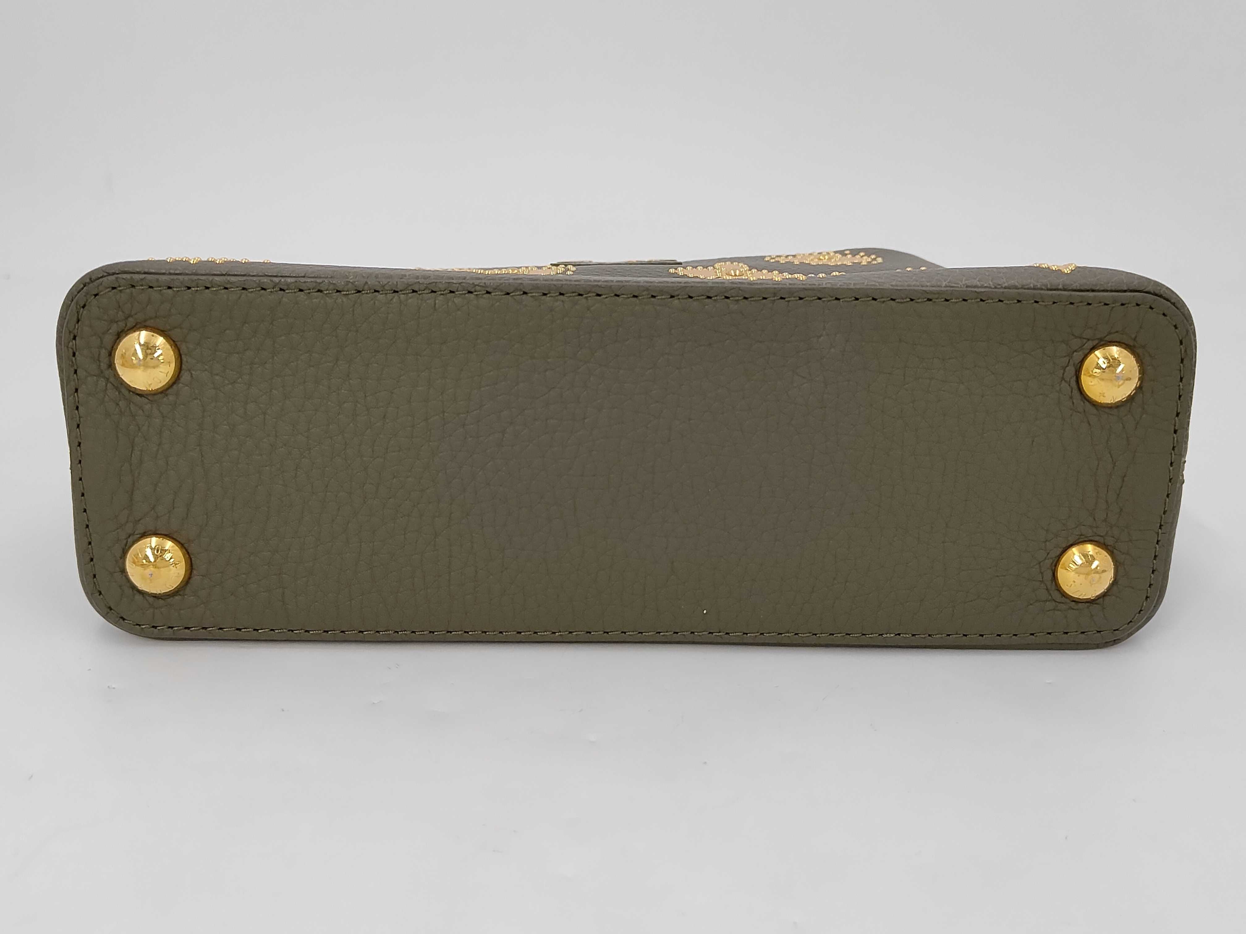 Taurillon Capucines BB M51791 Handbag — view 6