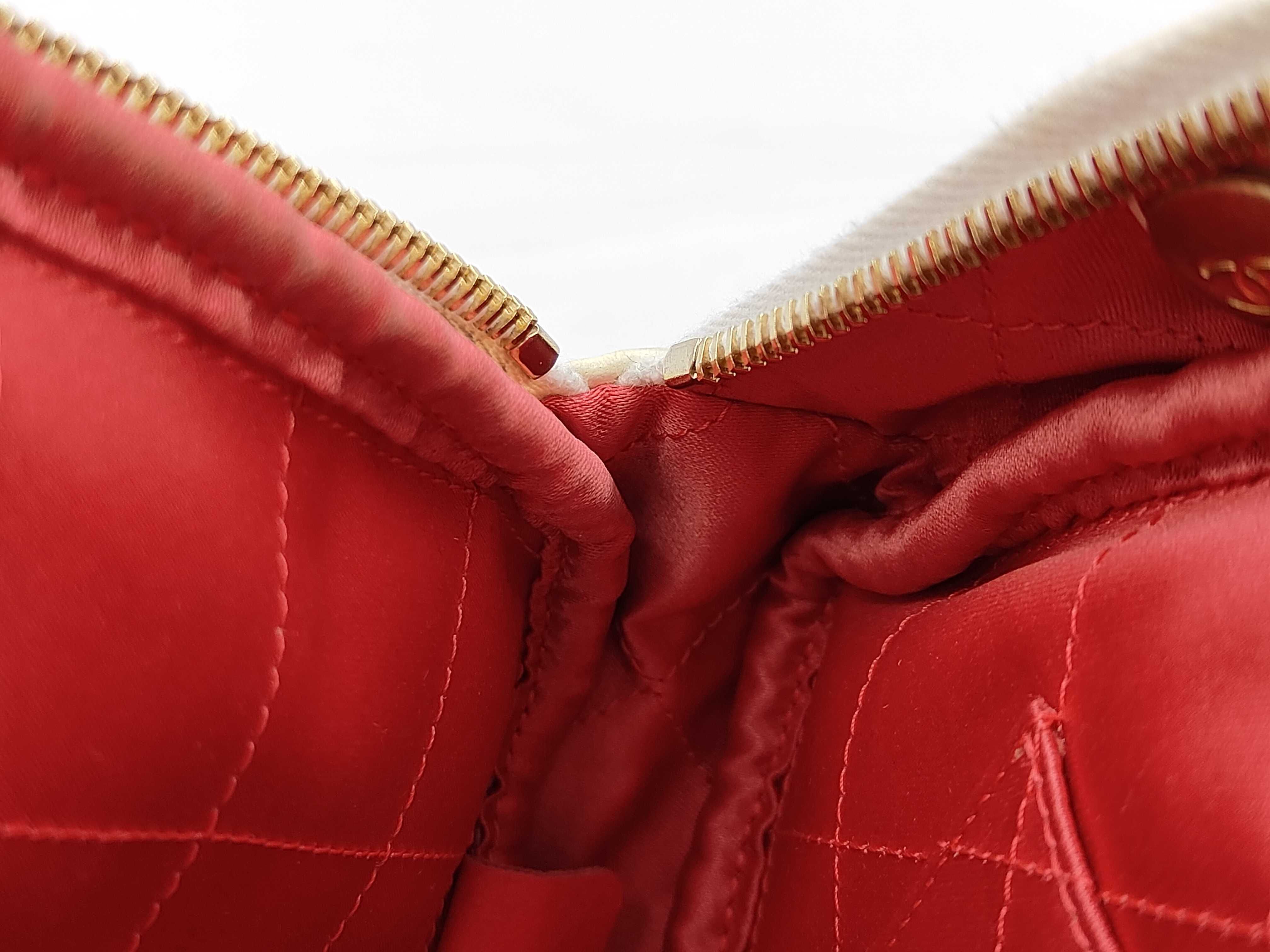 White Lambskin Chain Shoulder Bag with Gold Plated Hardware, Diamond-Shaped Coco Mark, Serial Number 30s — view 8
