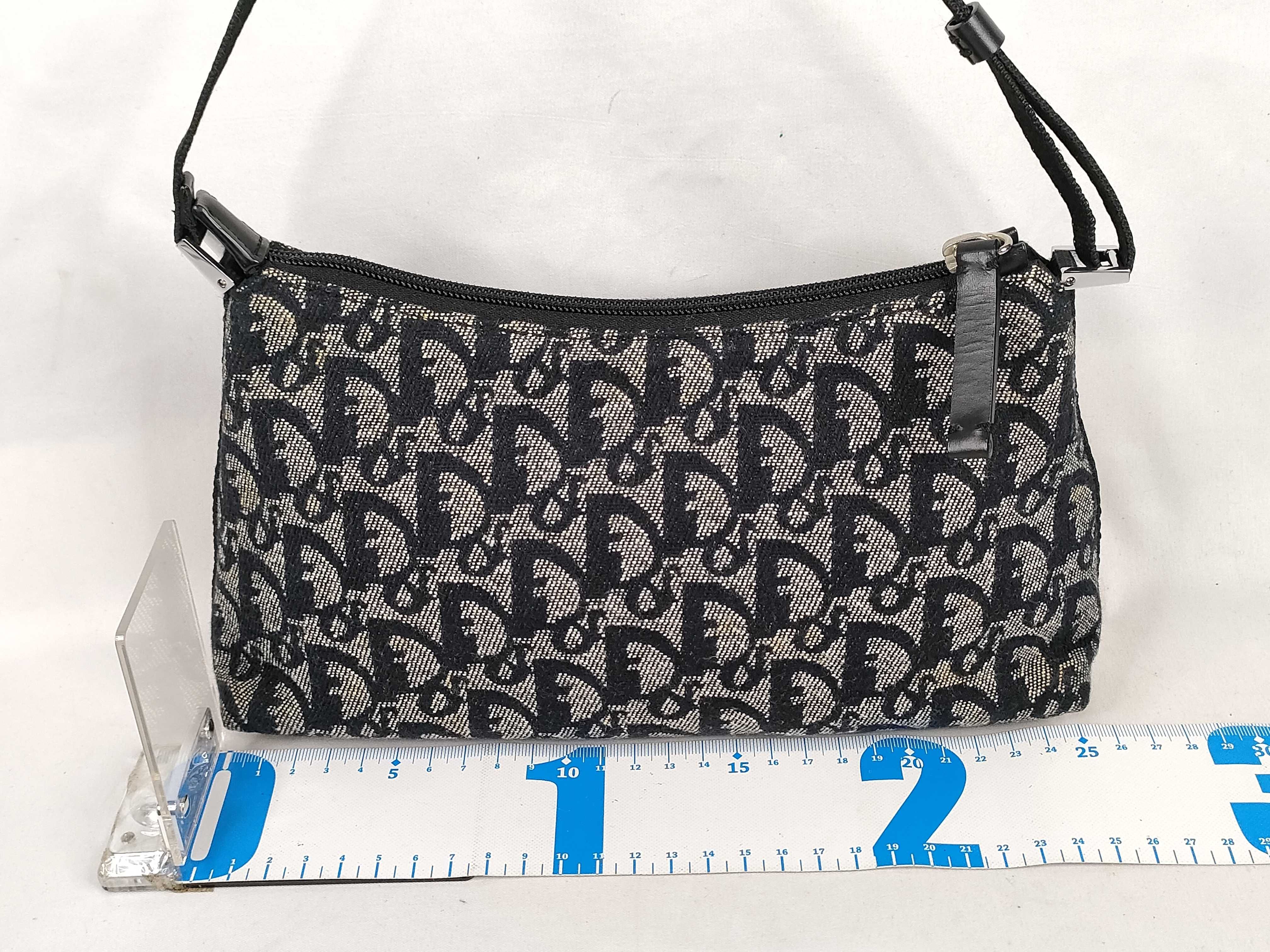 Trotter One-Shoulder Bag — view 2