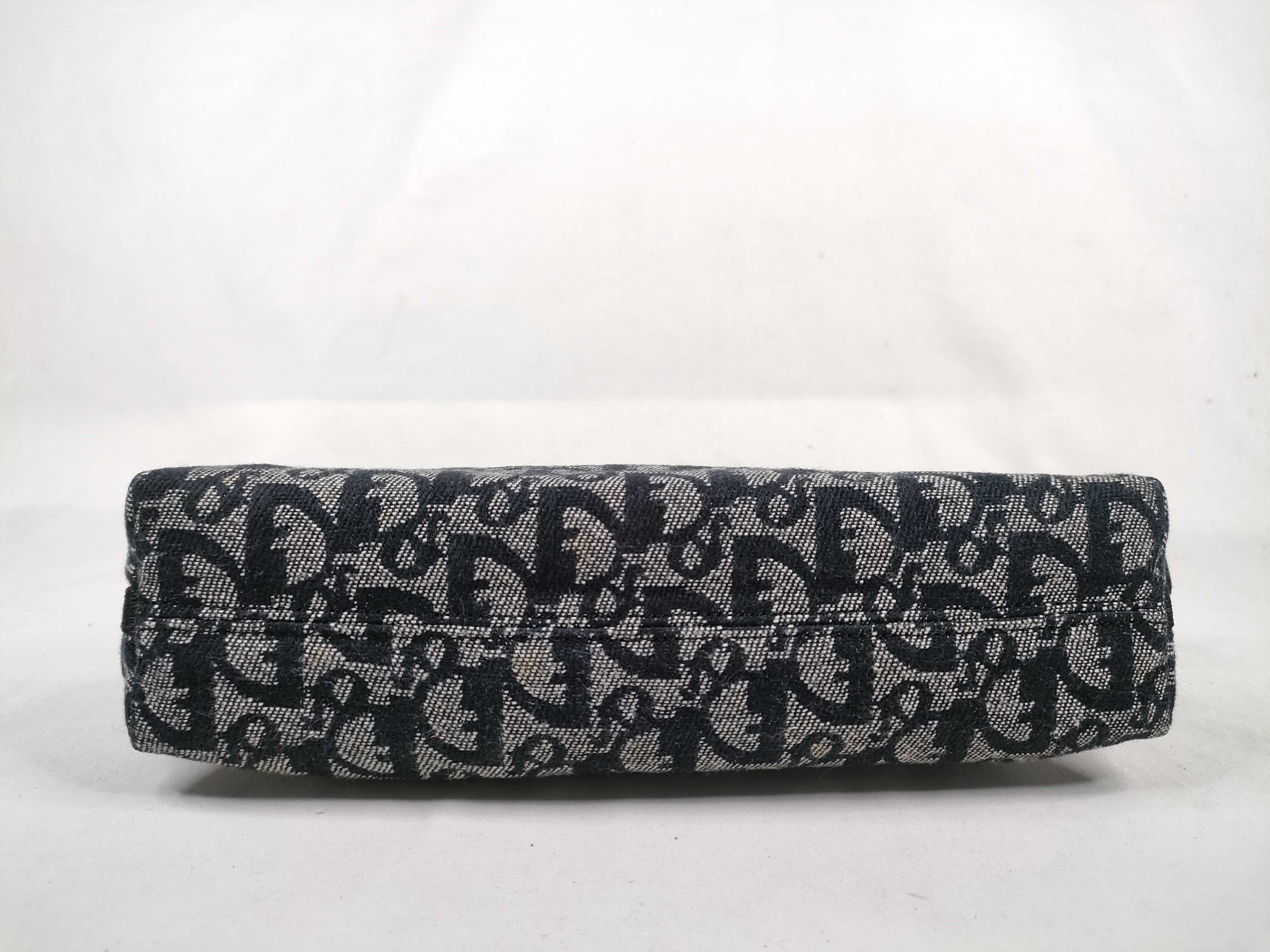 Trotter One-Shoulder Bag — view 7