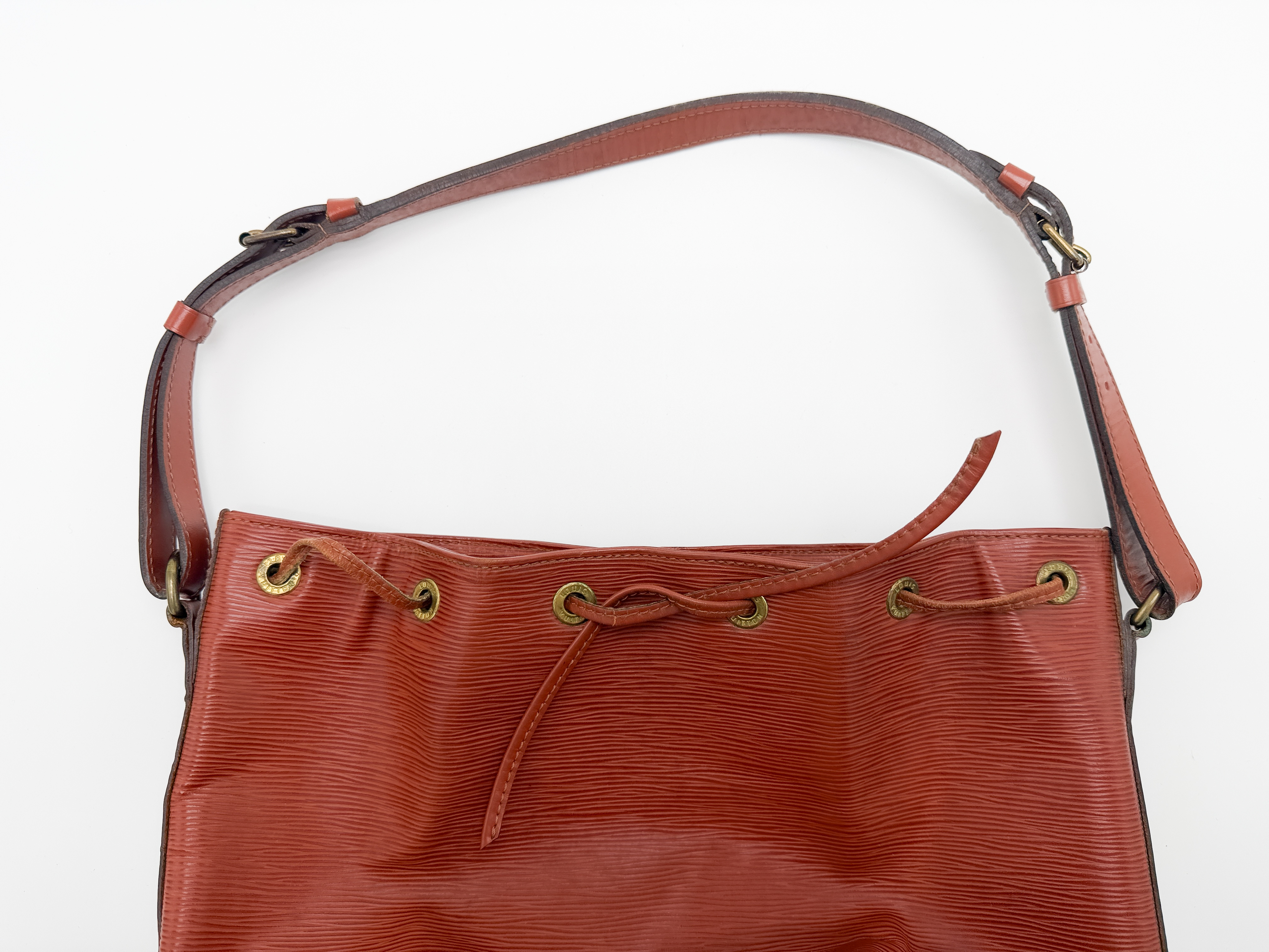 Epi M44103 Petit Noé Kenya Brown Shoulder Bag — view 10