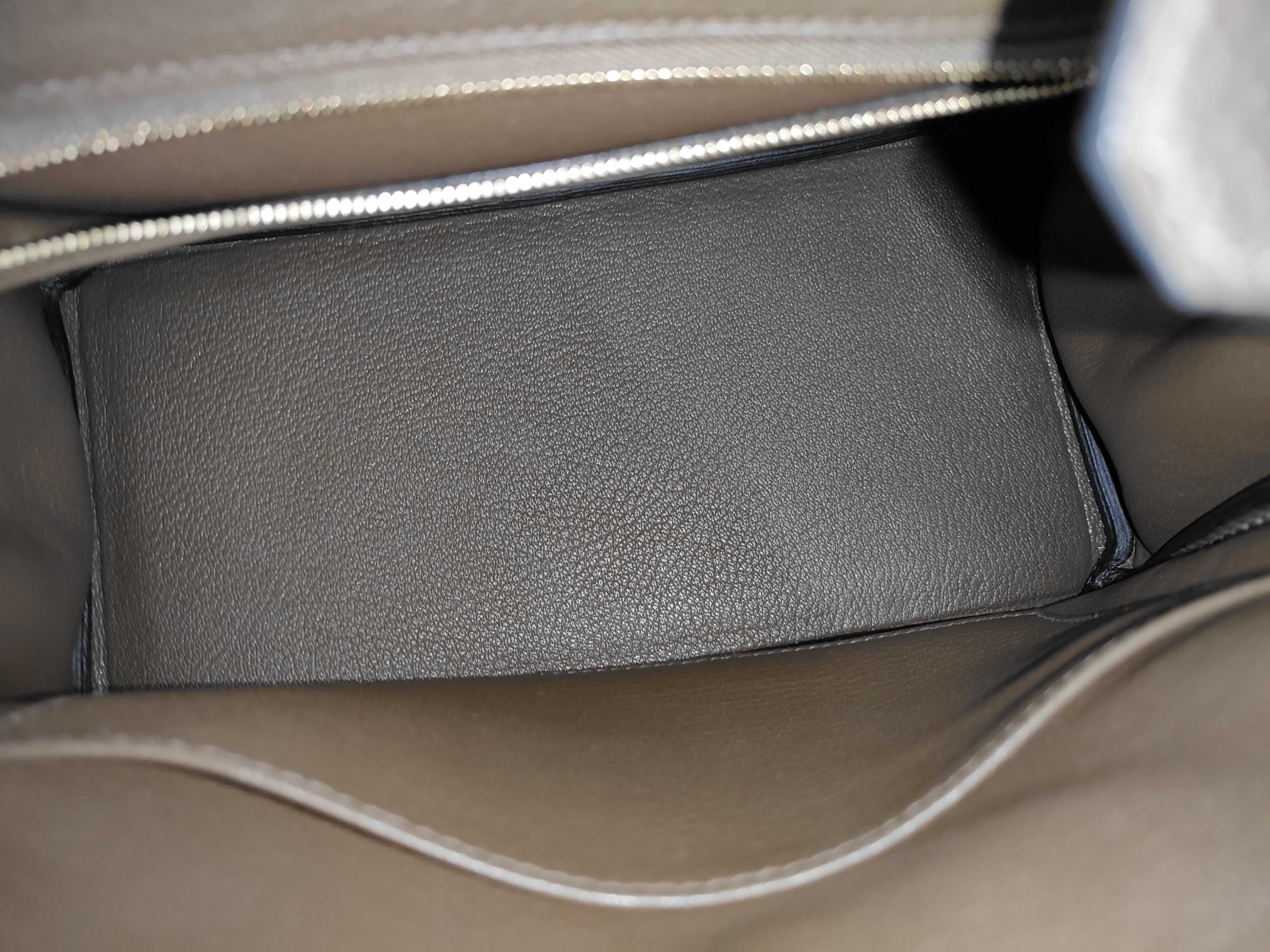 Birkin 25 Togo Vert Roden Champagne Gold Hardware G Stamp Handbag — view 10