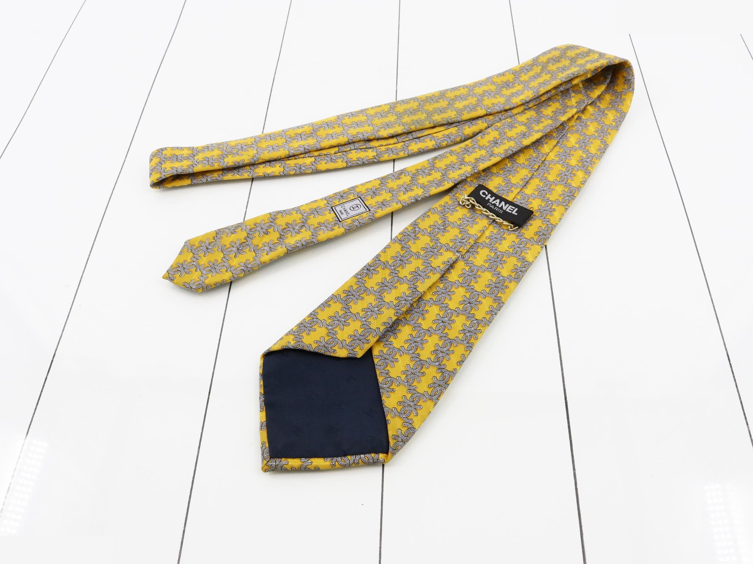 Other lines: Small items, accessories, ties — view 2