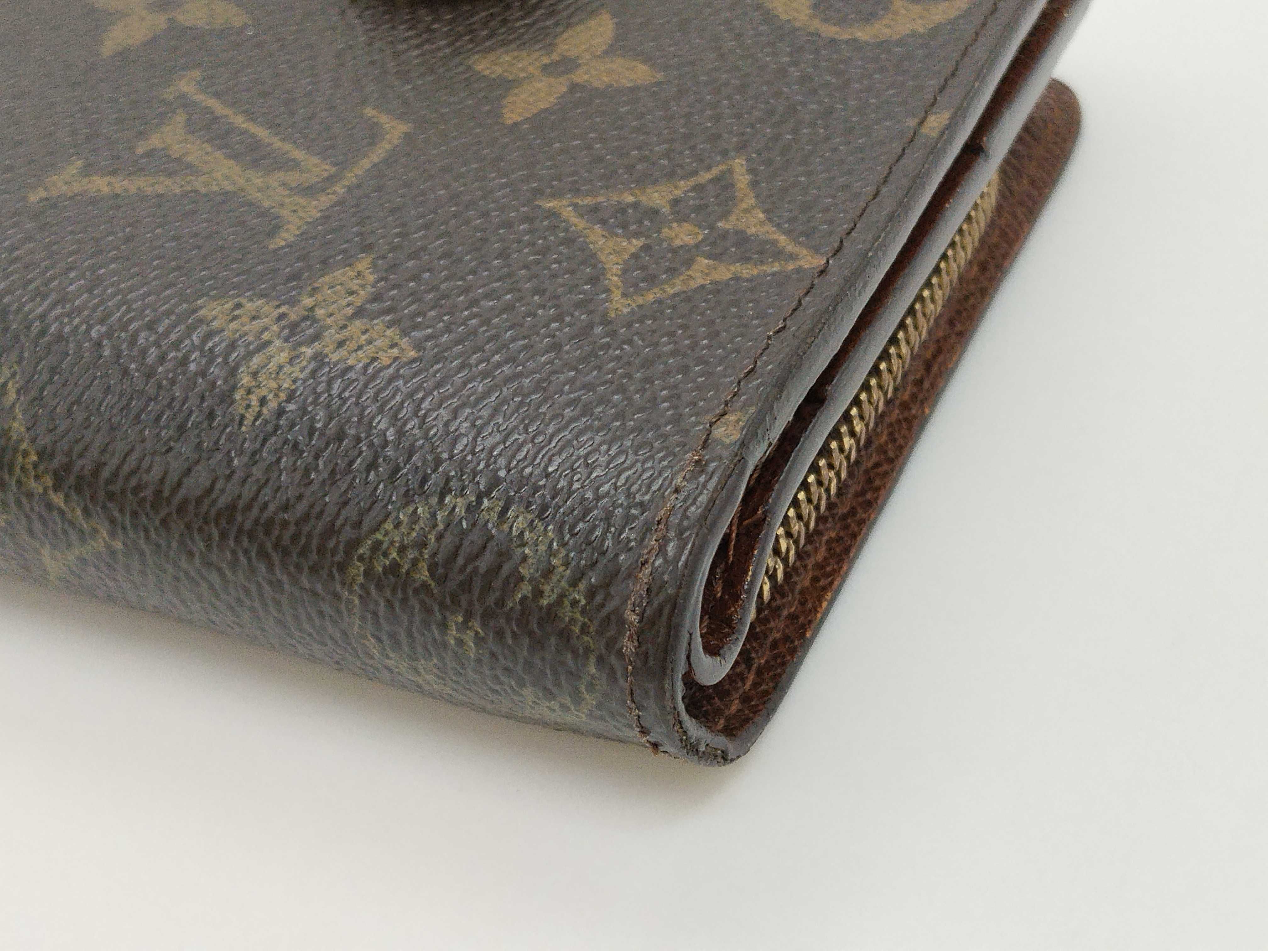 Monogram Louis Vuitton Compact Zip Wallet — view 4