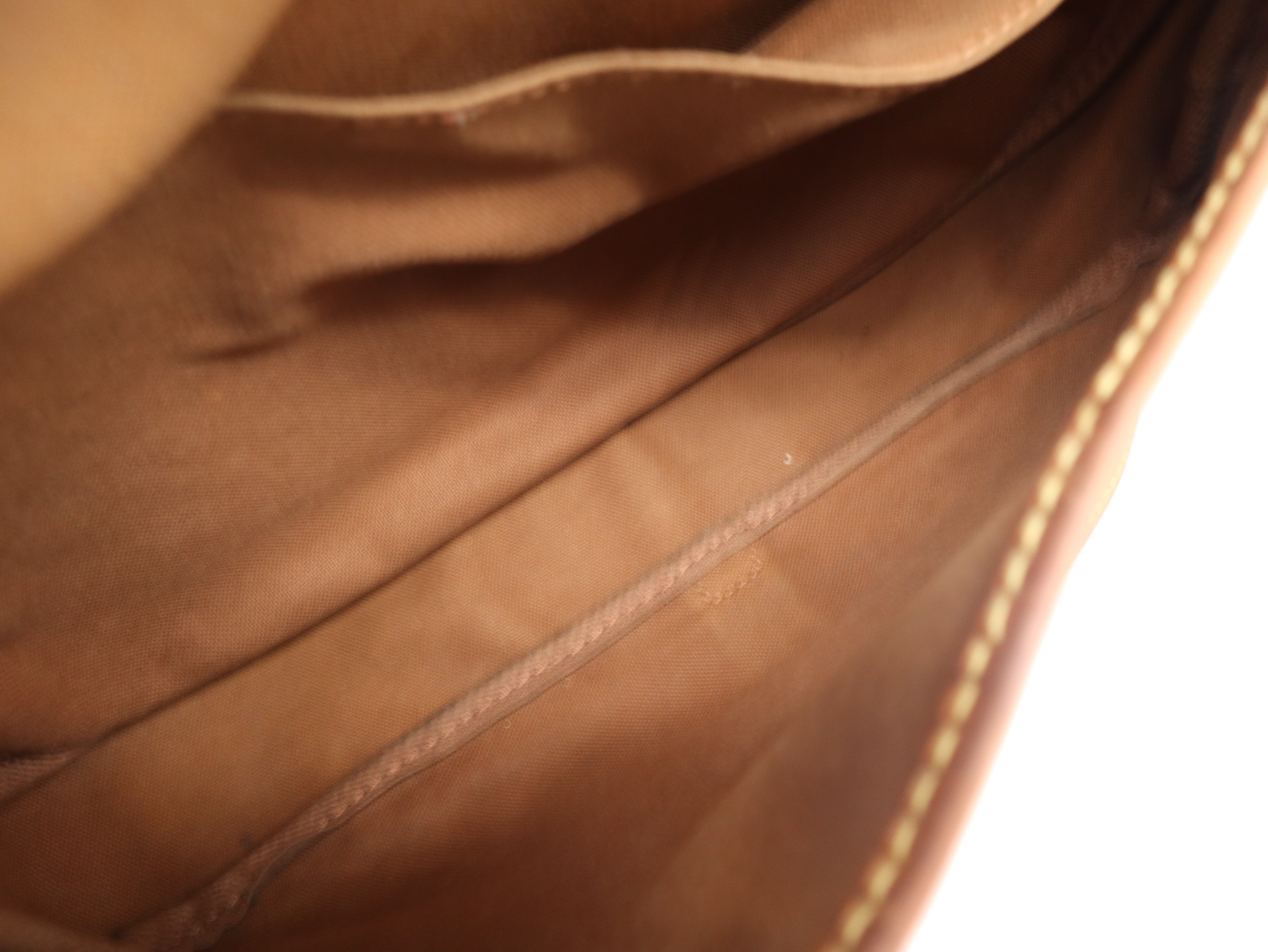 M42256 Monogram Saumur 30 Shoulder Bag — view 11