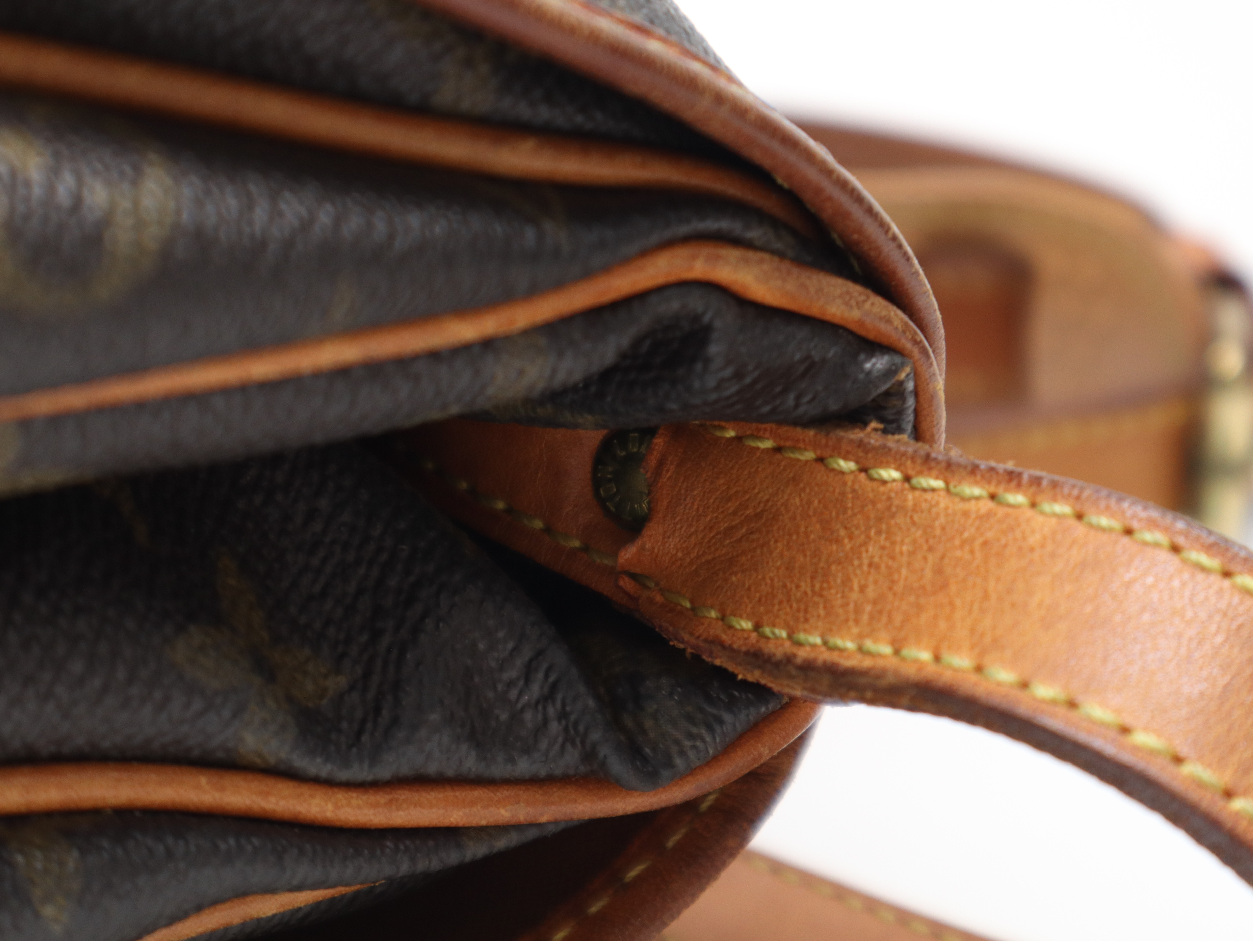 M42256 Monogram Saumur 30 Shoulder Bag — view 7