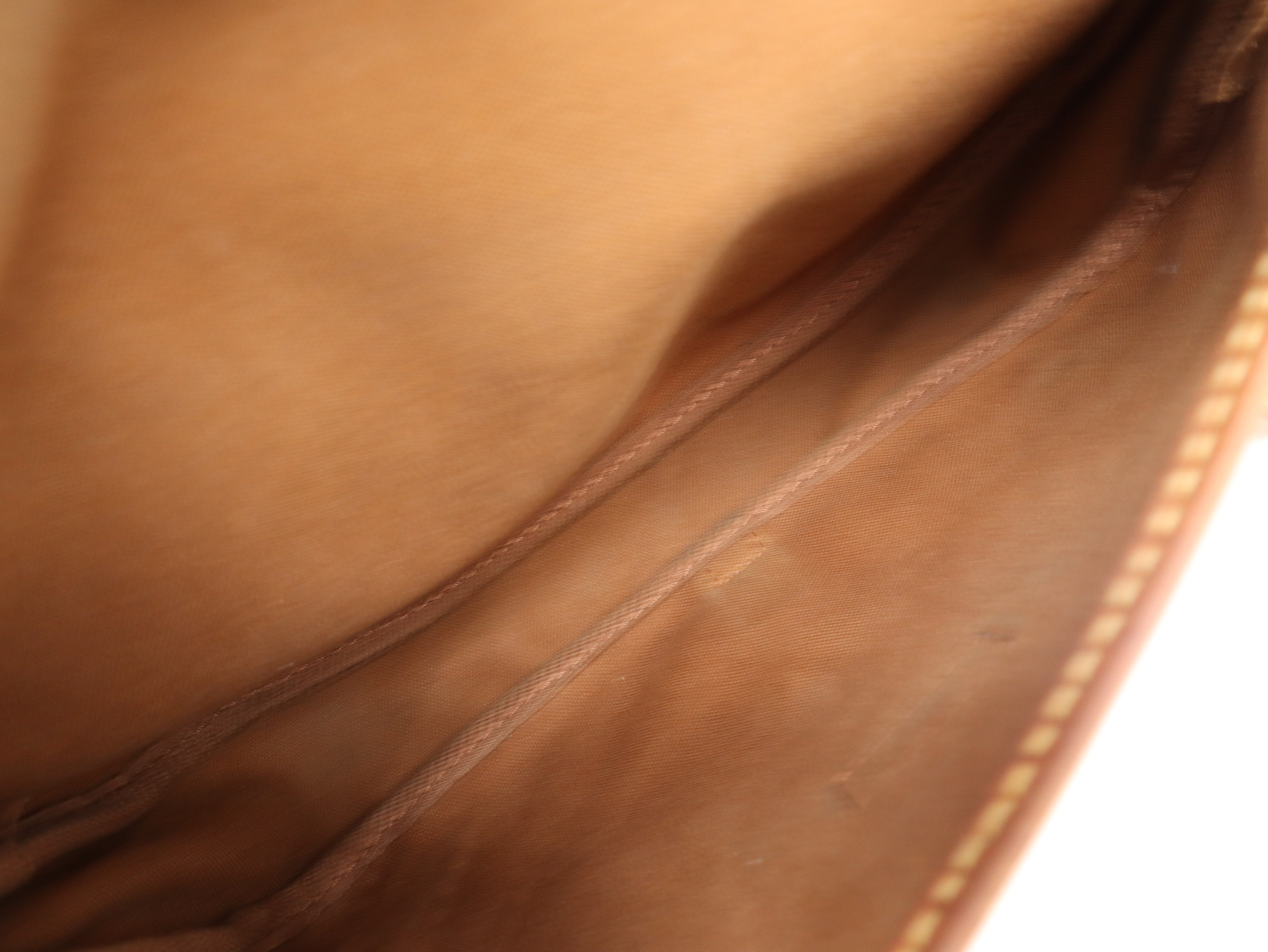 M42256 Monogram Saumur 30 Shoulder Bag — view 10
