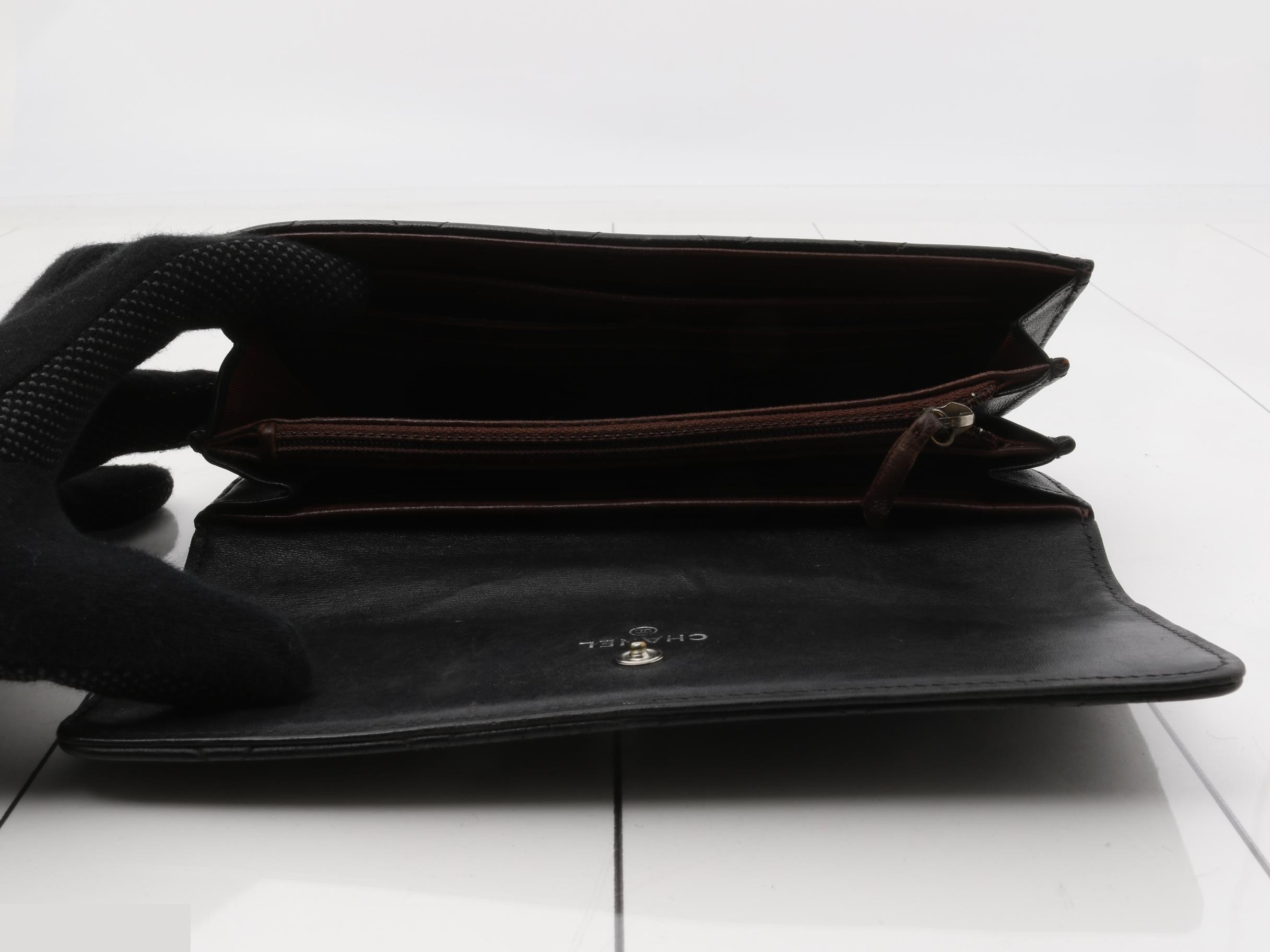 Matelassé Long Wallet — view 4