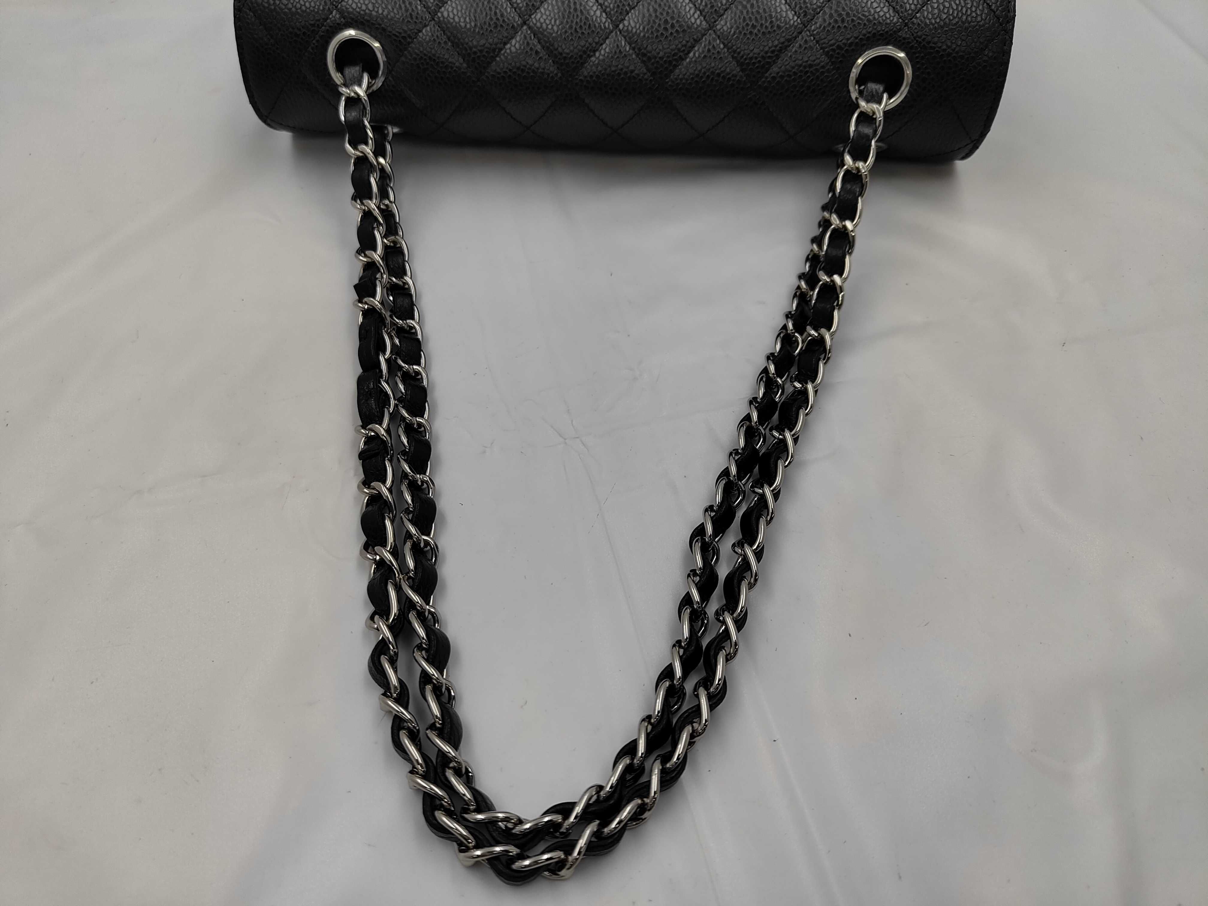 Matelassé 25 Double Flap Caviar Leather Black Chain Handbag — view 3