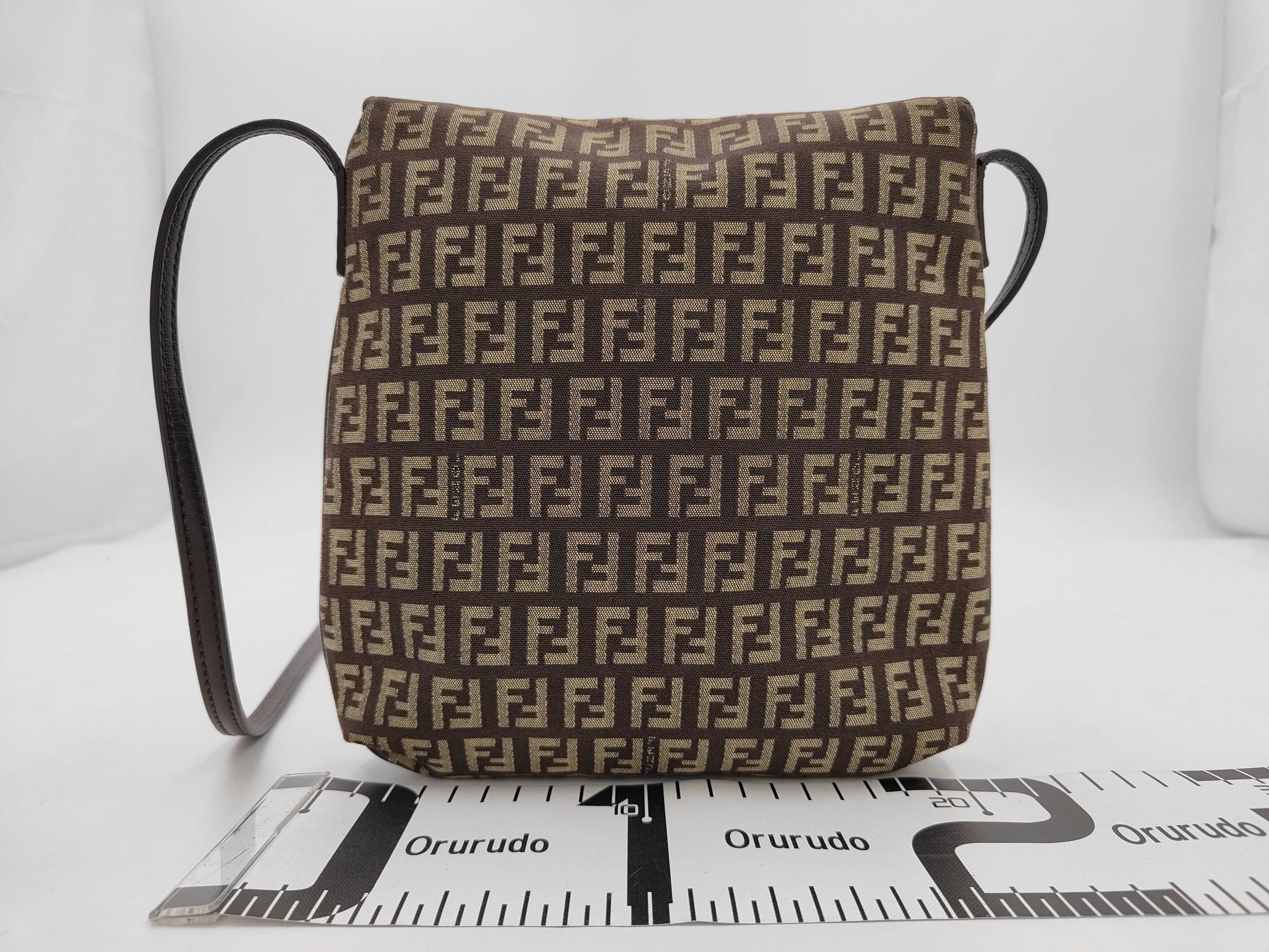 Zucchino Canvas Shoulder Bag — view 2