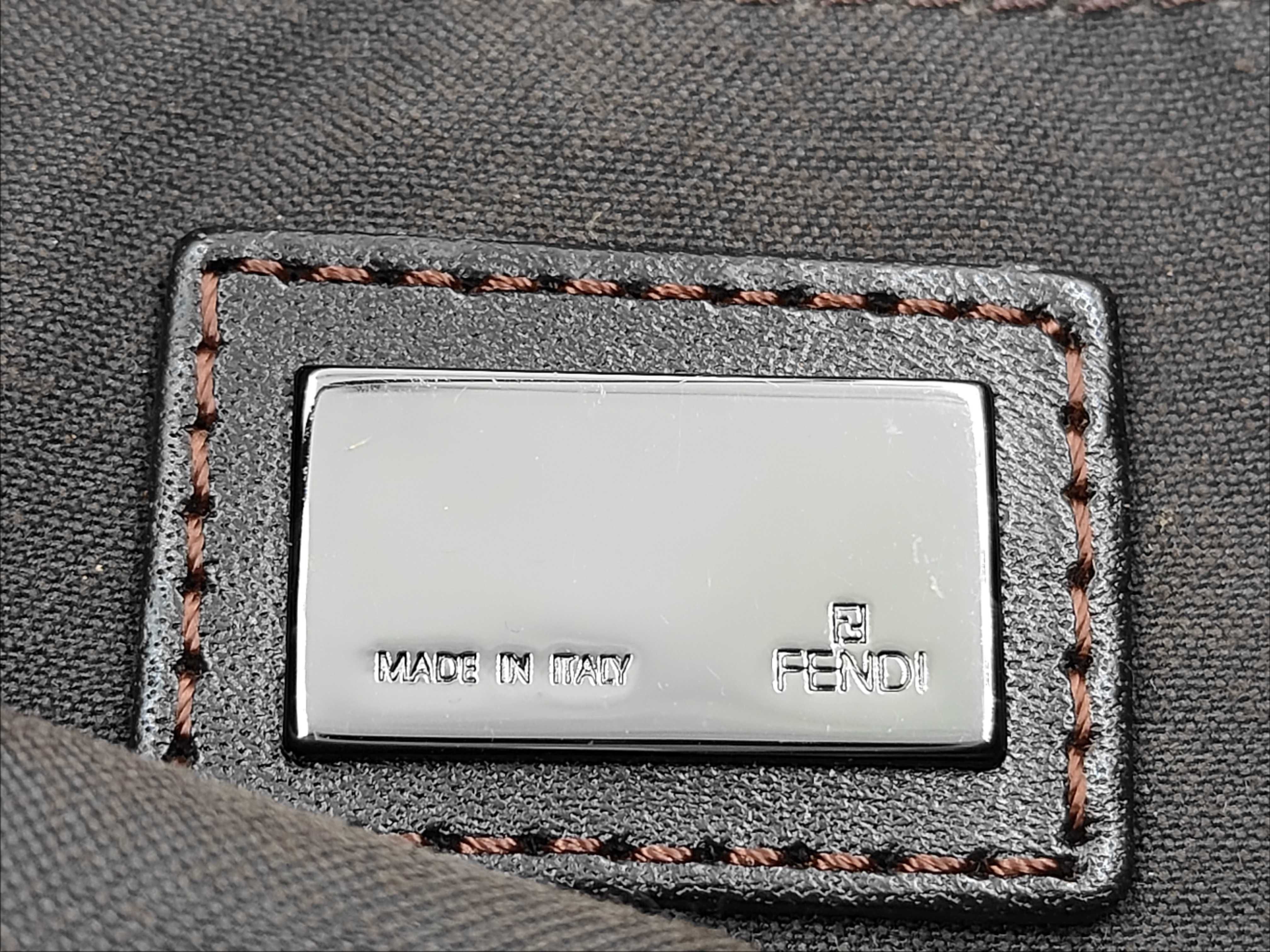 Zucchino Canvas Shoulder Bag — view 12