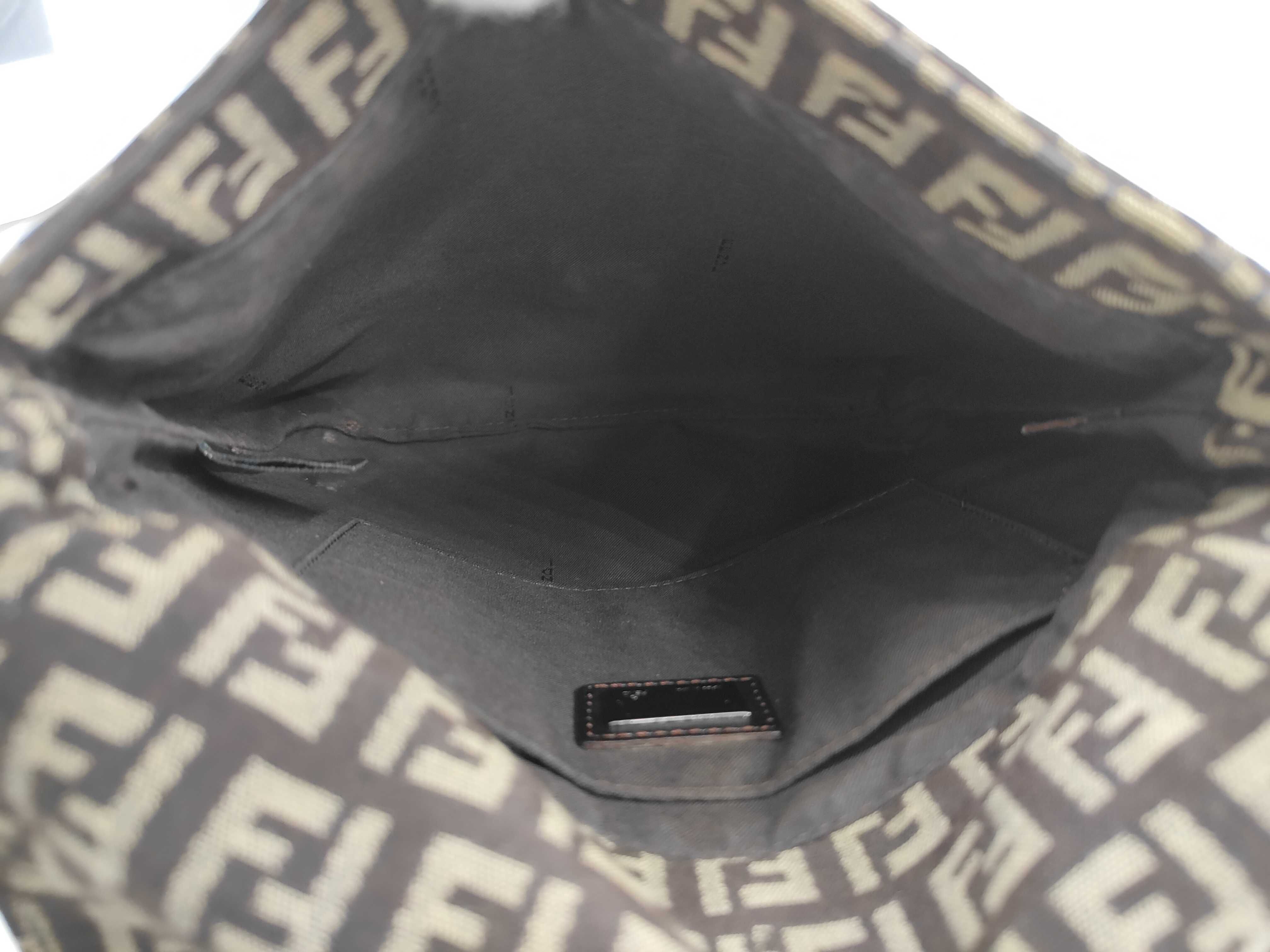 Zucchino Canvas Shoulder Bag — view 10