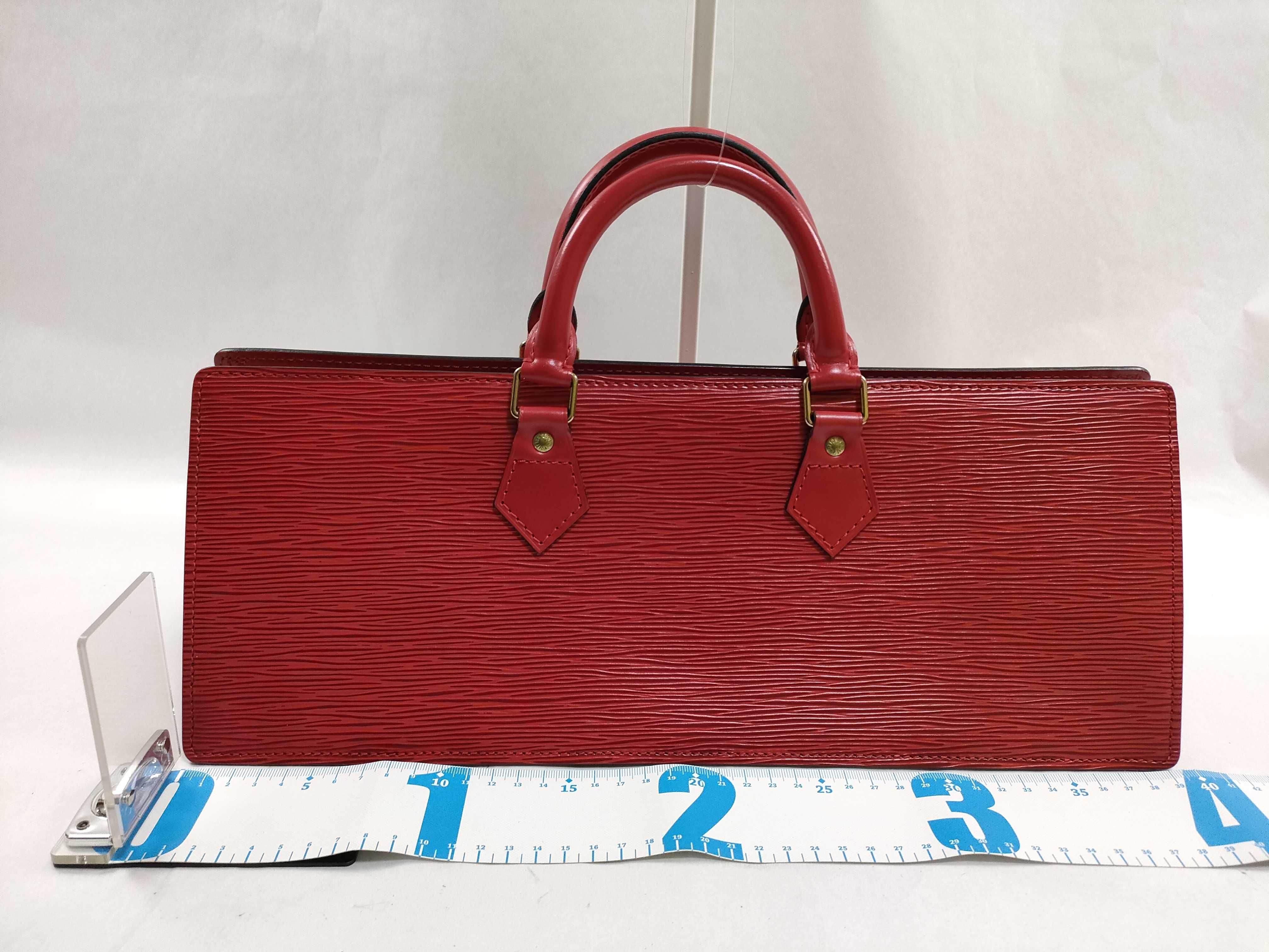 Epi Louis Vuitton Epi Sac Triangle Castilian Red Handbag M52097. Handbag — view 2