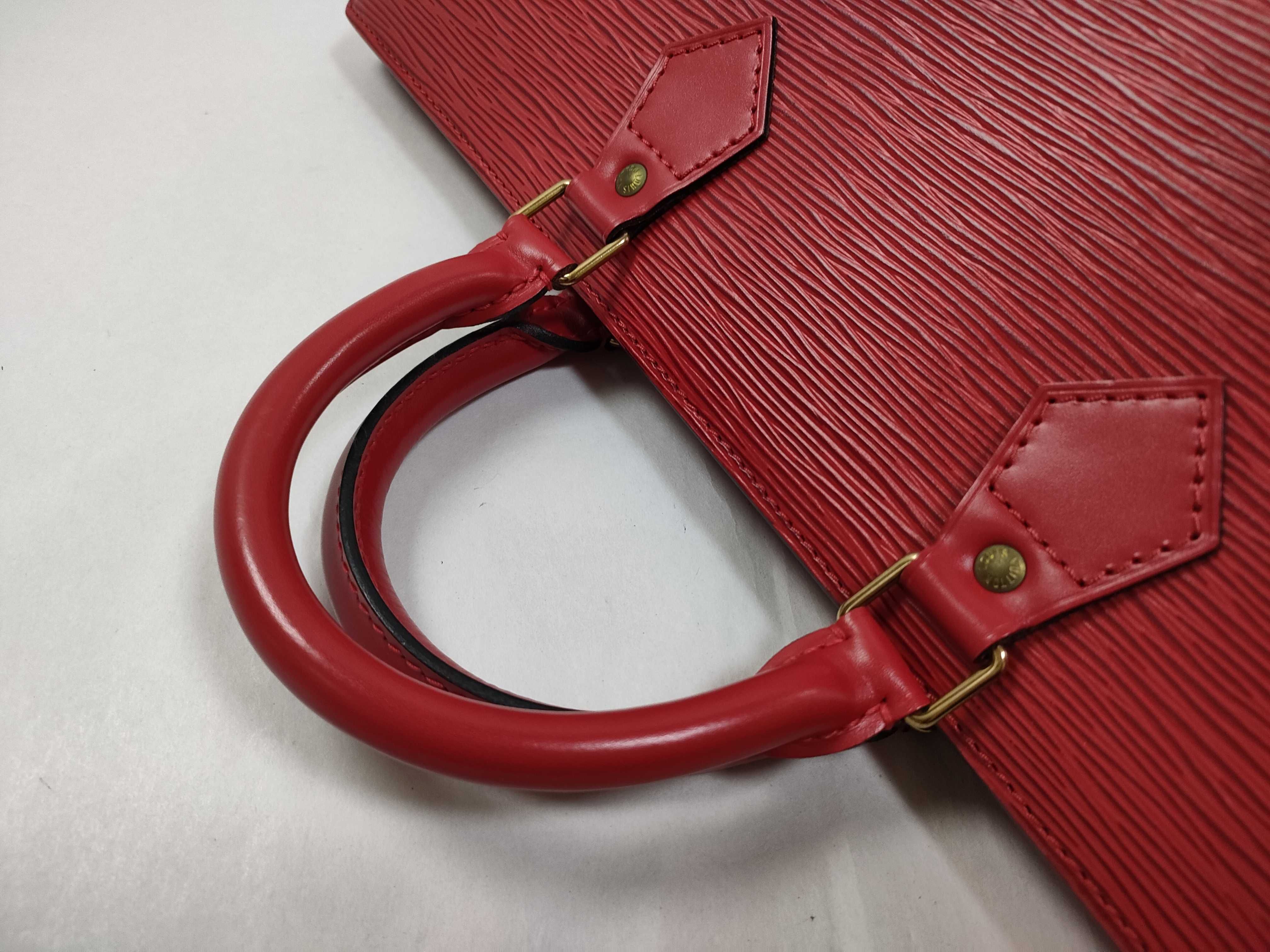 Epi Louis Vuitton Epi Sac Triangle Castilian Red Handbag M52097. Handbag — view 3