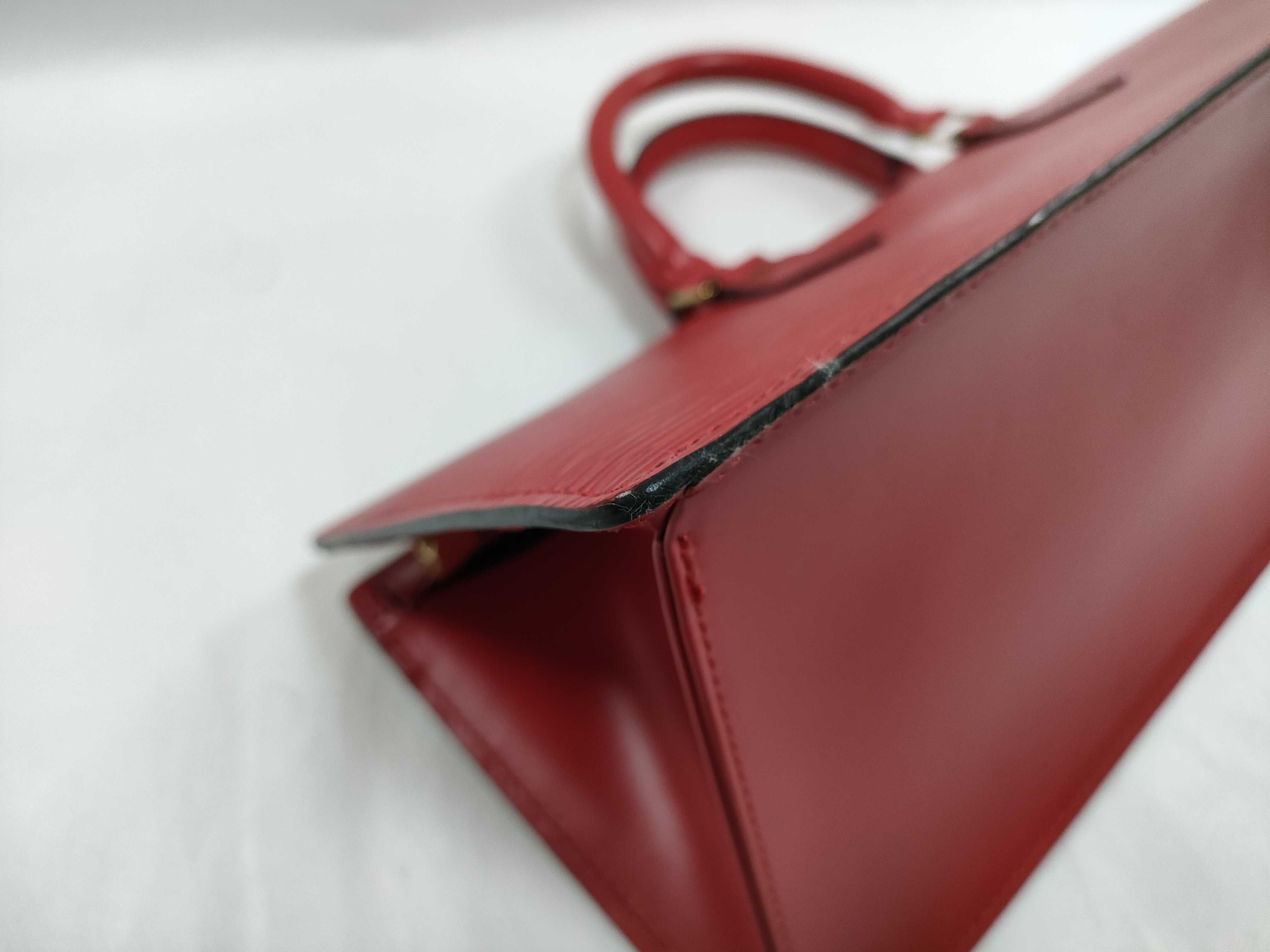 Epi Louis Vuitton Epi Sac Triangle Castilian Red Handbag M52097. Handbag — view 5