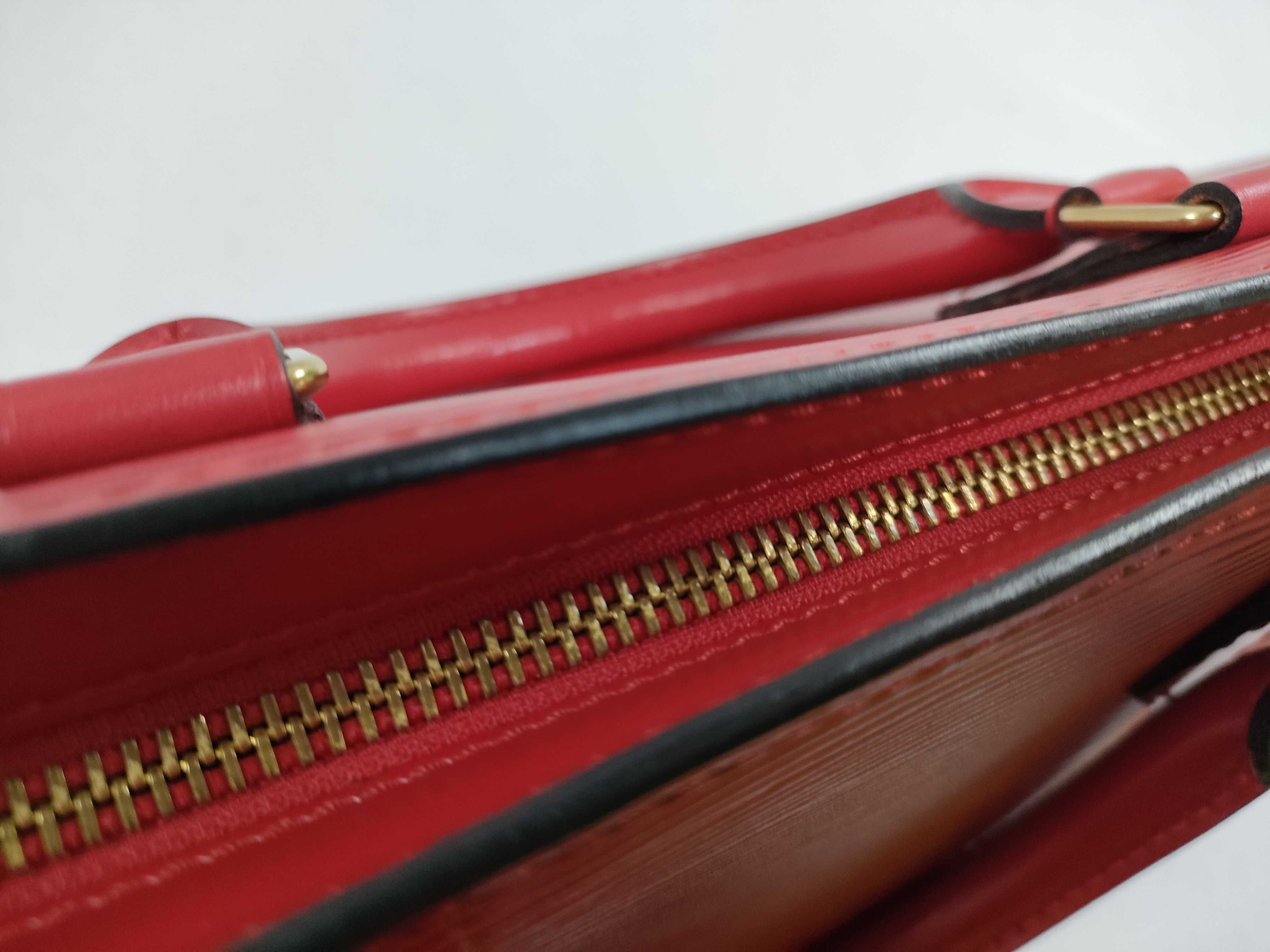Epi Louis Vuitton Epi Sac Triangle Castilian Red Handbag M52097. Handbag — view 7