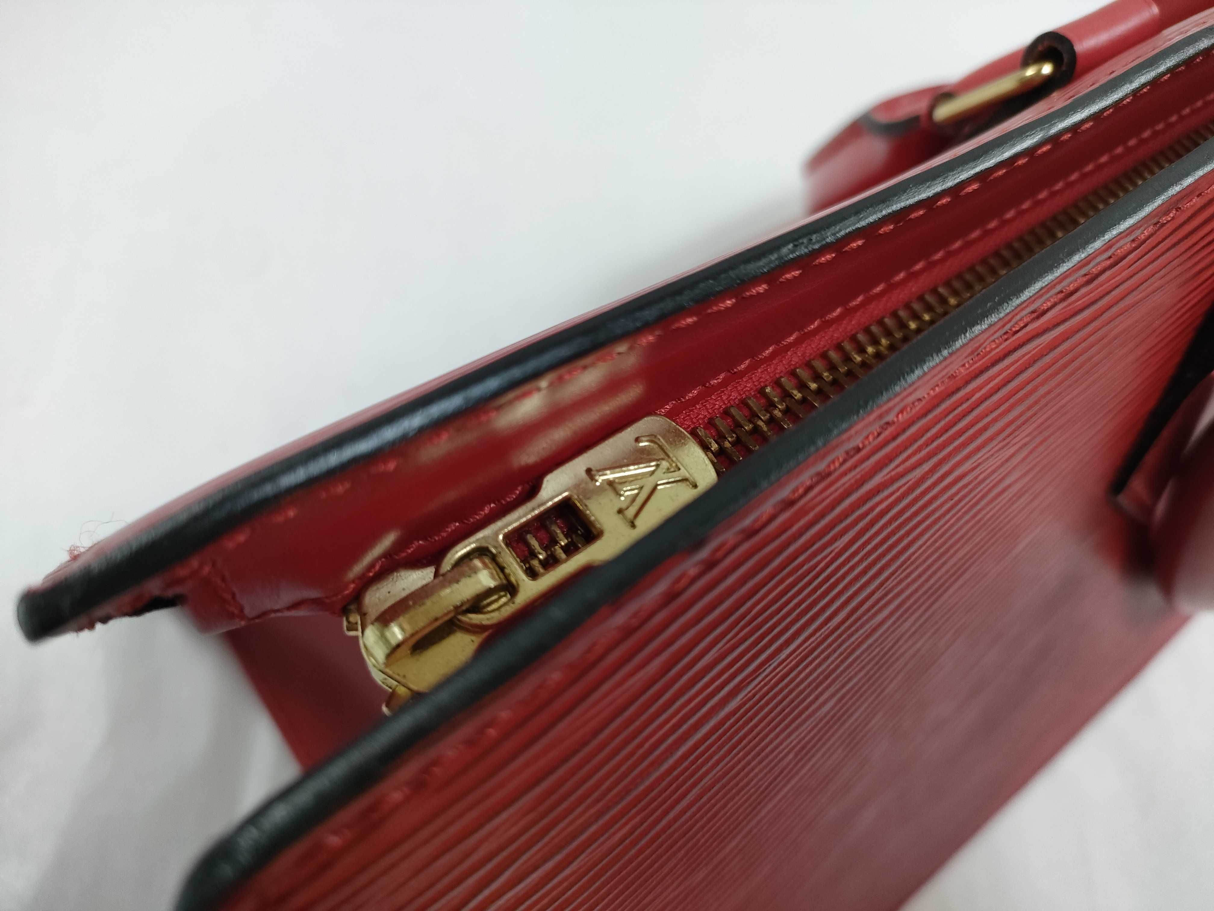 Epi Louis Vuitton Epi Sac Triangle Castilian Red Handbag M52097. Handbag — view 8