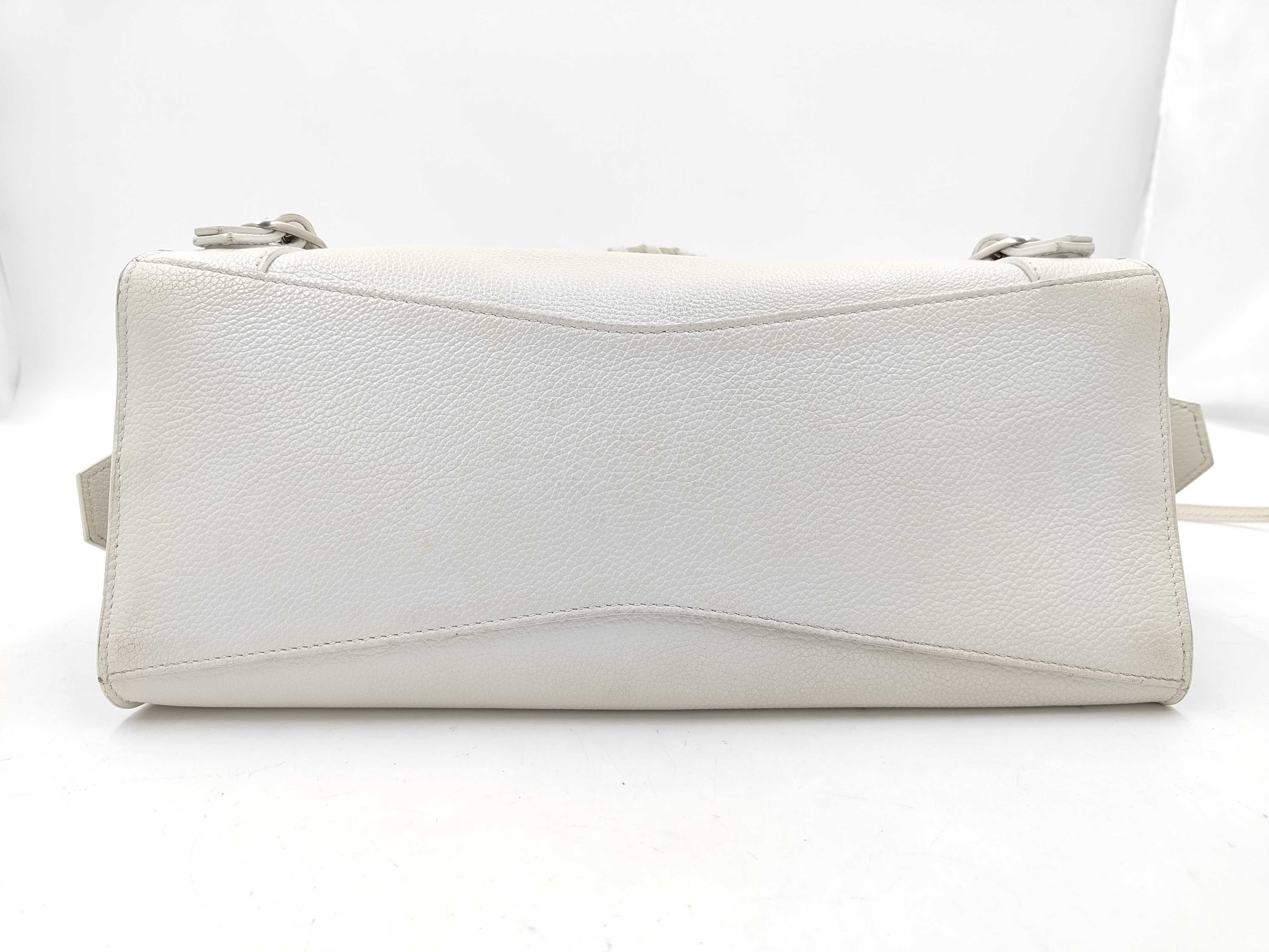 Neoclassic City Off-White Handbag — view 8