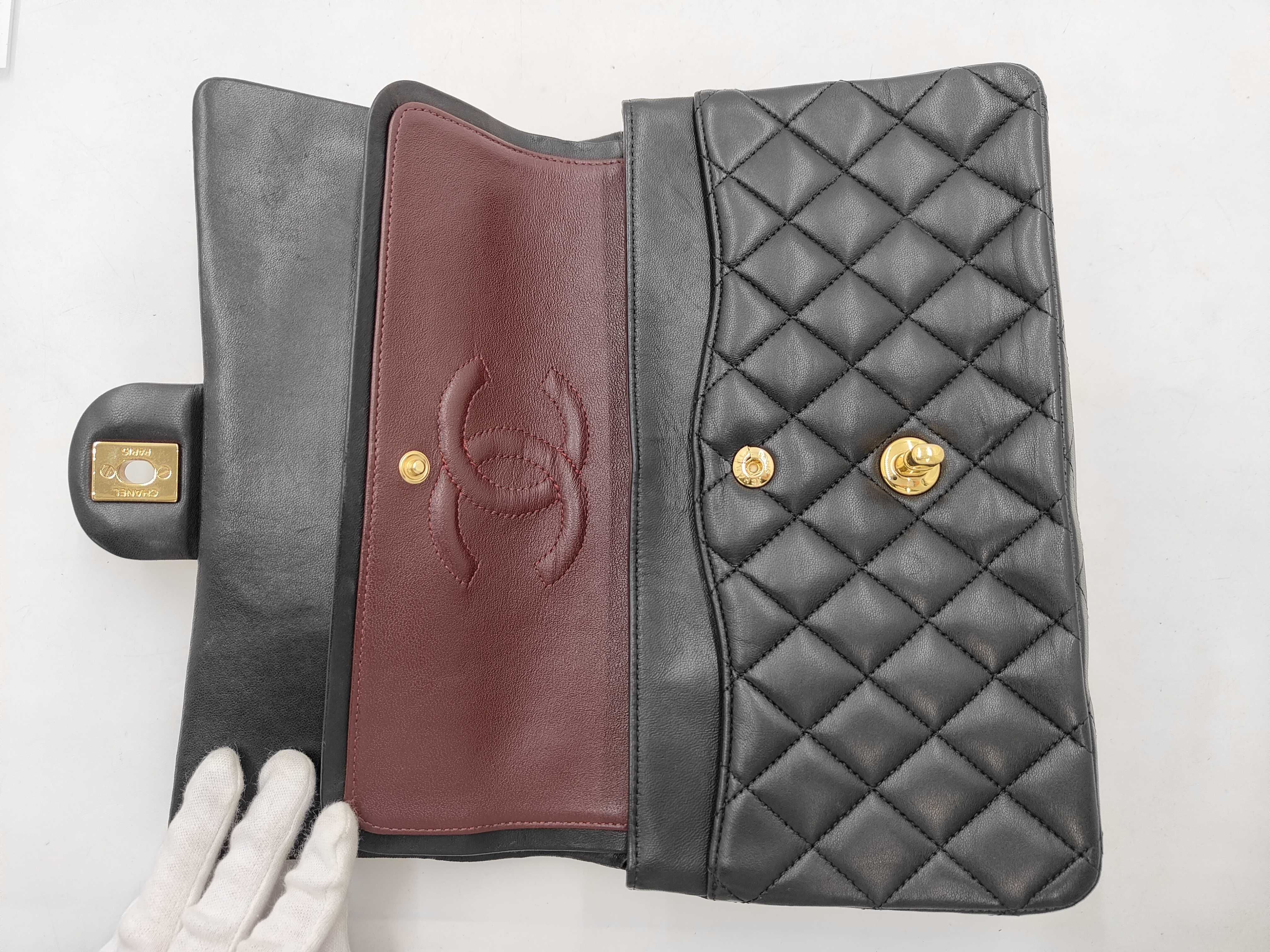 Matelassé 25 Double Flap Lambskin Chain Shoulder Bag (Serial Number 18) — view 12