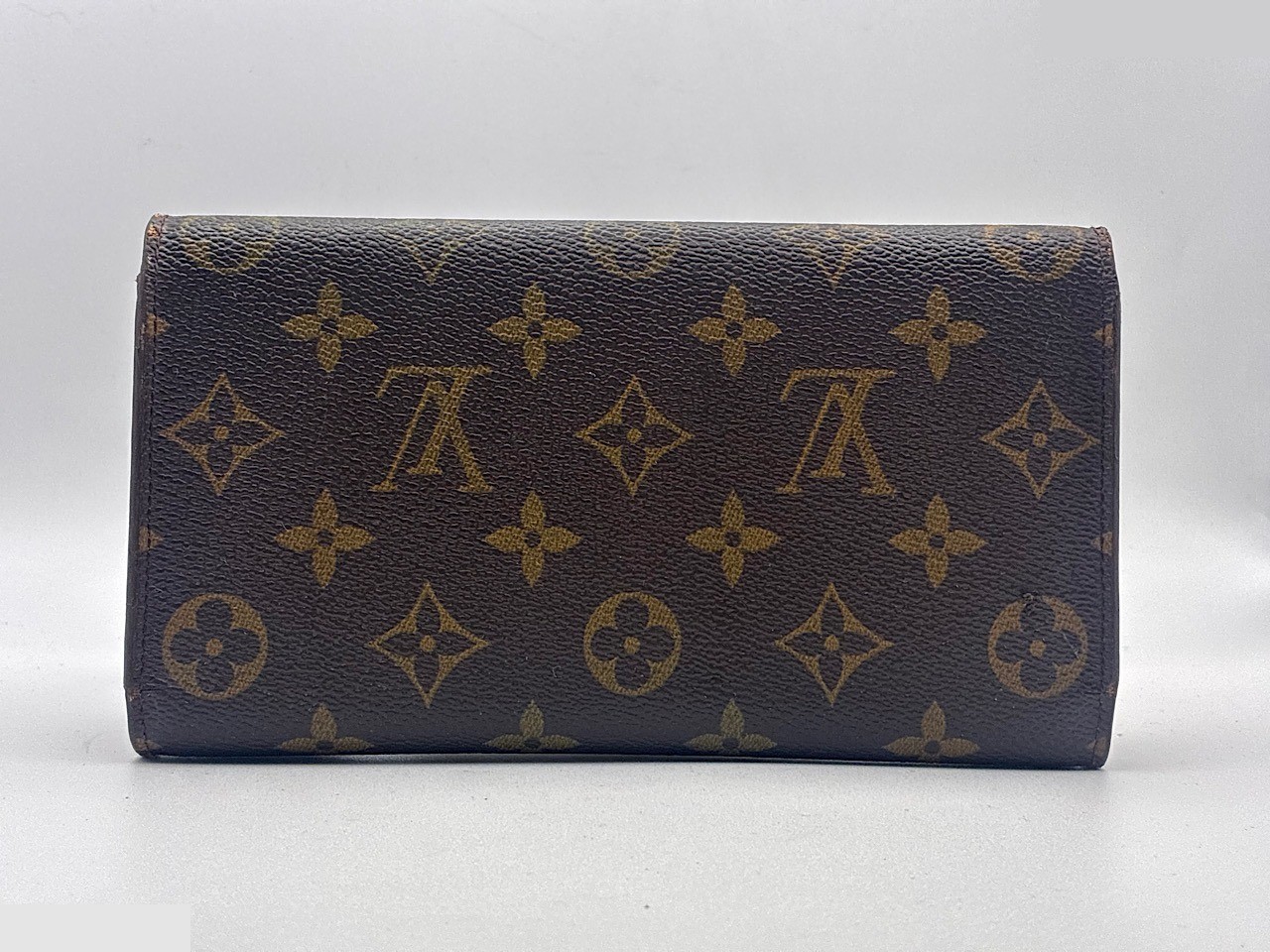 M61215 Monogram International — view 2