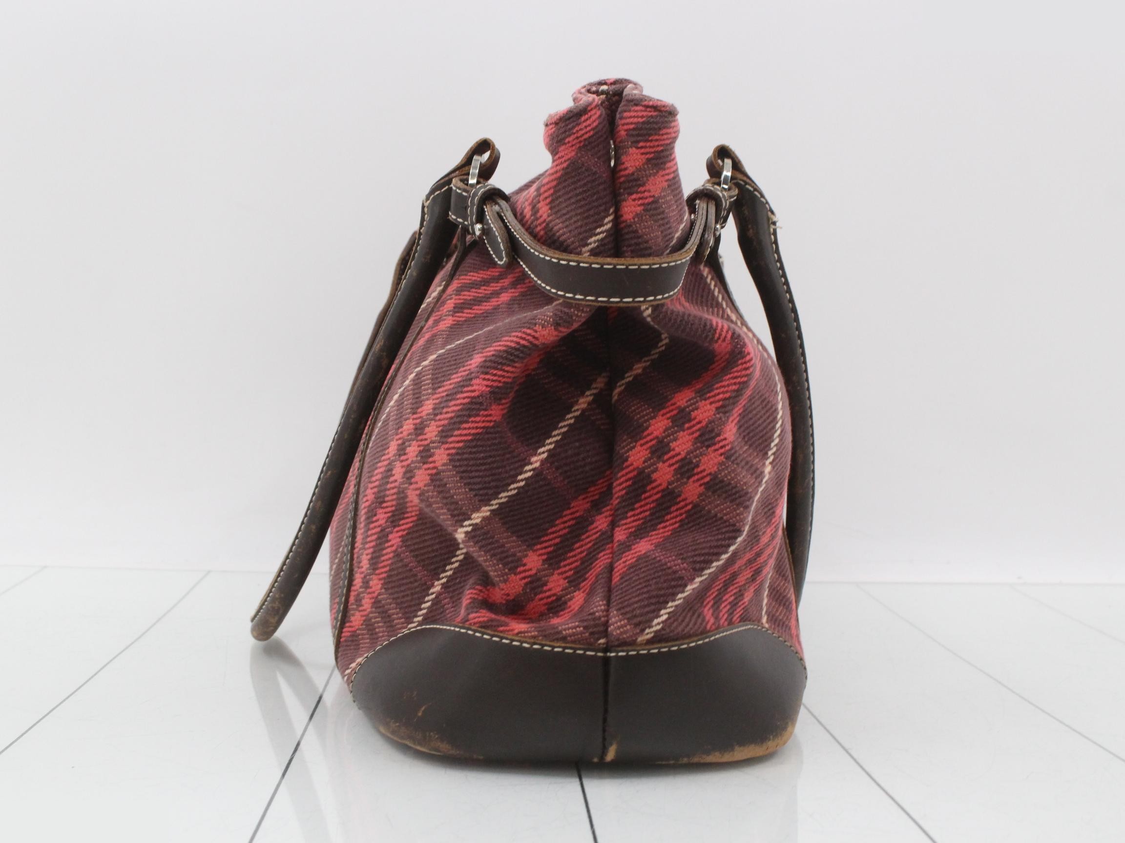 handbag — view 4