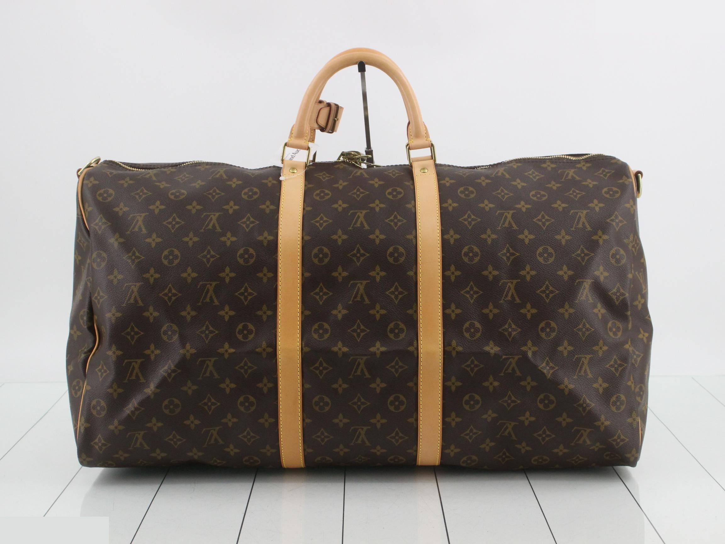 Keepall Bandoulière 60 MB0071 - Includes strap, handle, key, and 2 keys. — view 2