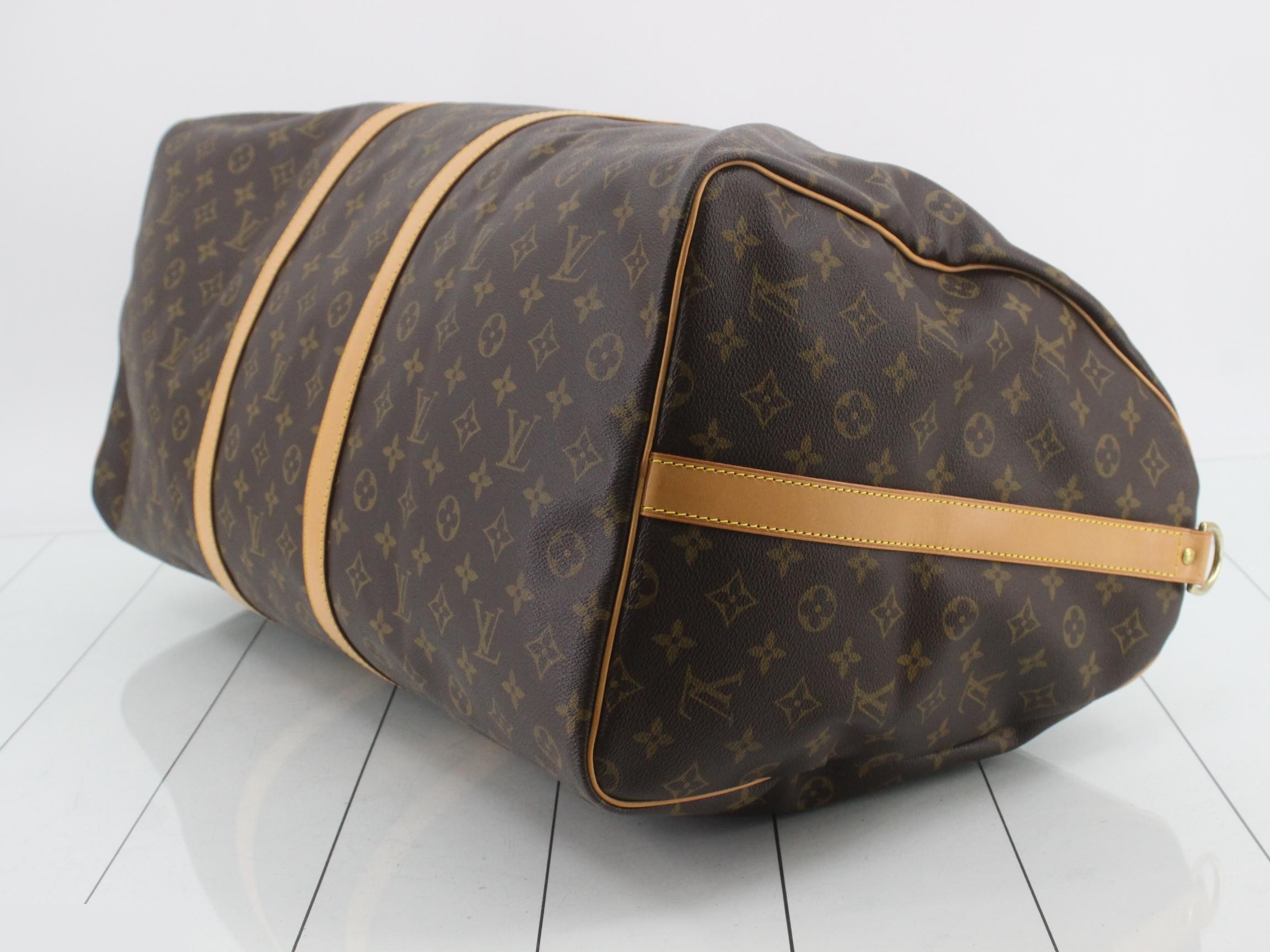 Keepall Bandoulière 60 MB0071 - Includes strap, handle, key, and 2 keys. — view 6