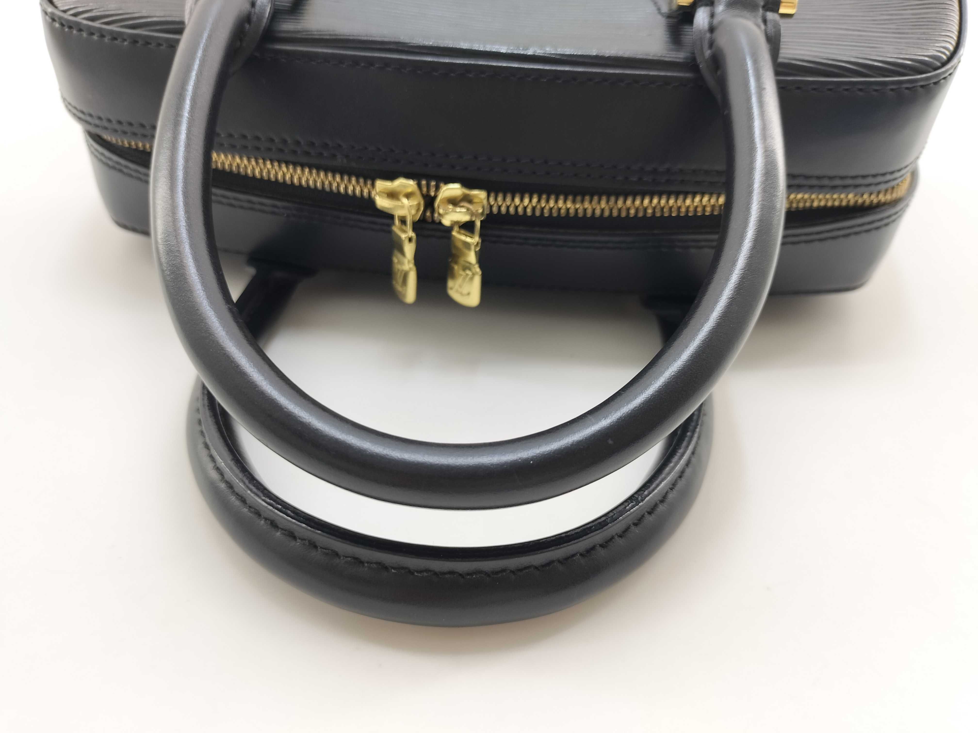 Epi Leather Sablon Black Handbag — view 7