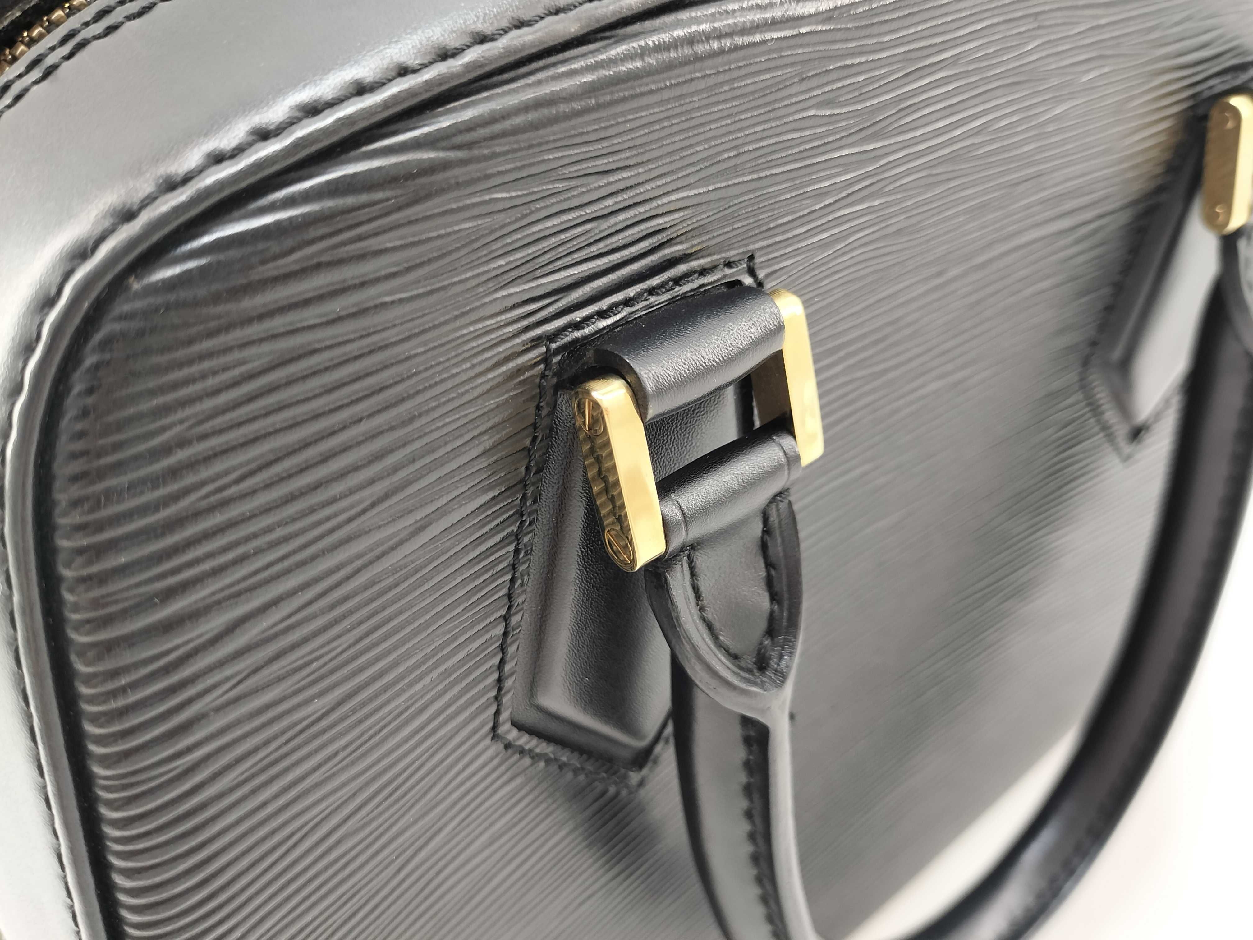Epi Leather Sablon Black Handbag — view 8