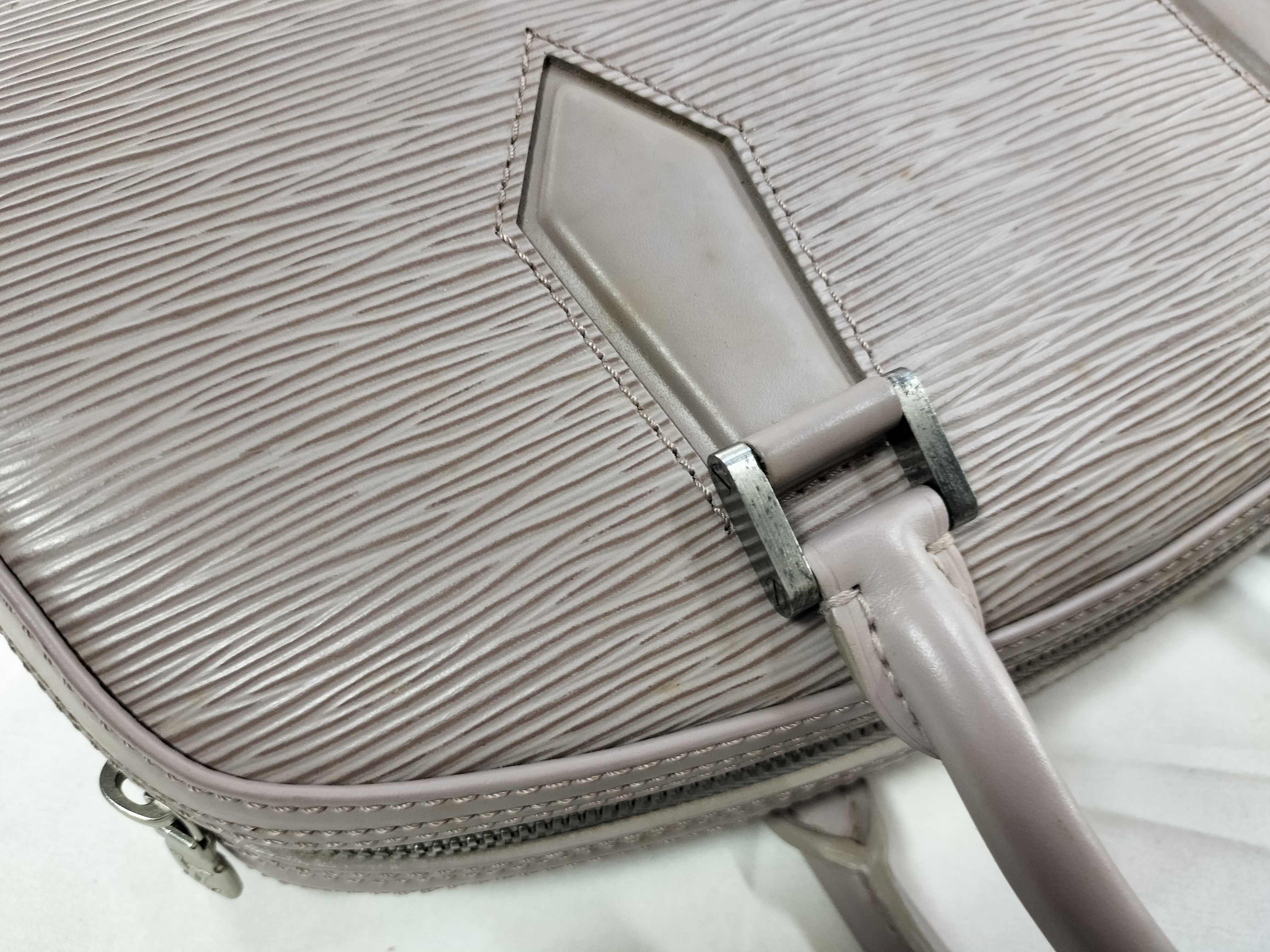 Epi Jasmine Lilac Handbag — view 5