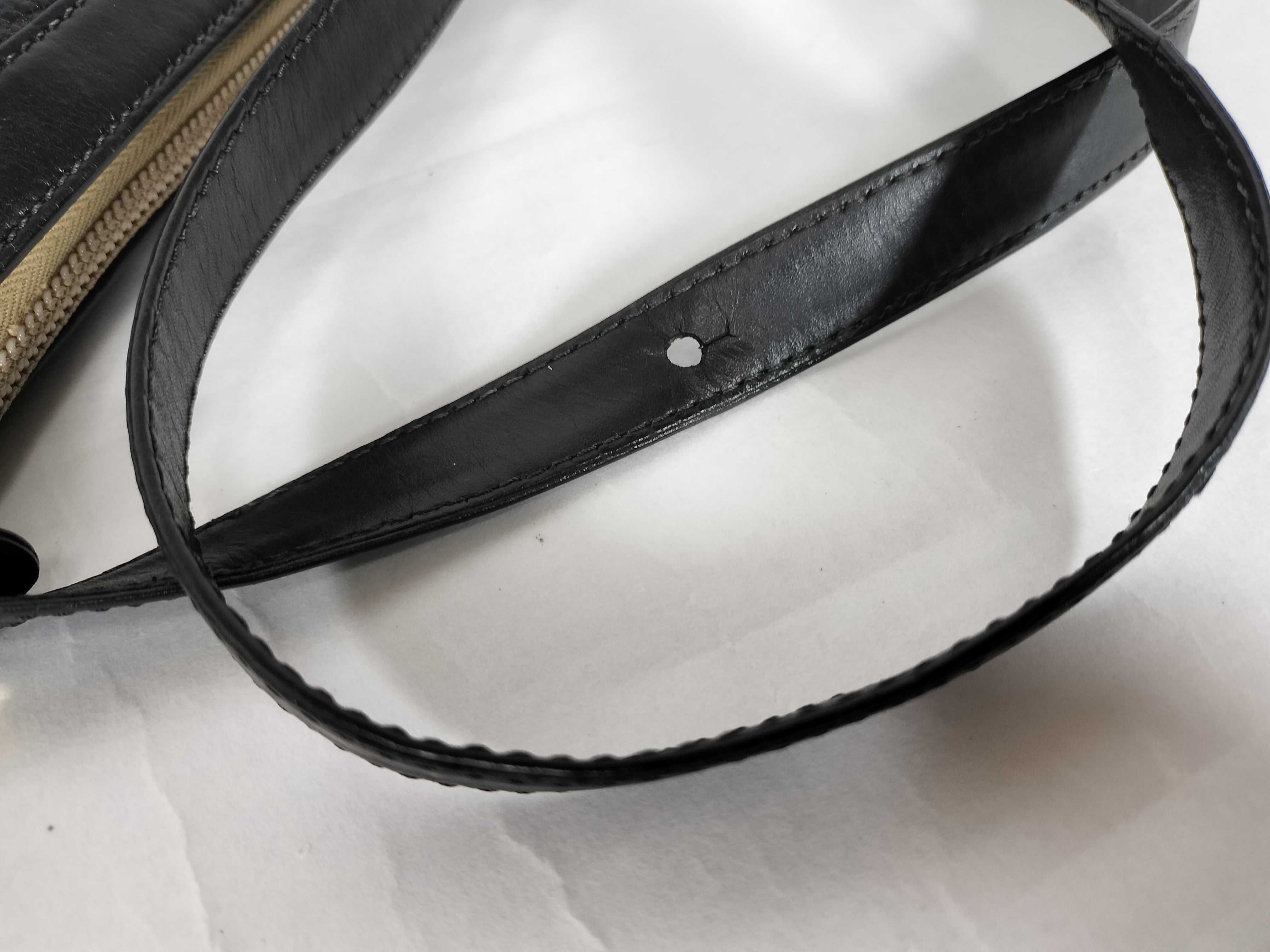 Anagram Grained Leather Shoulder Bag — view 4