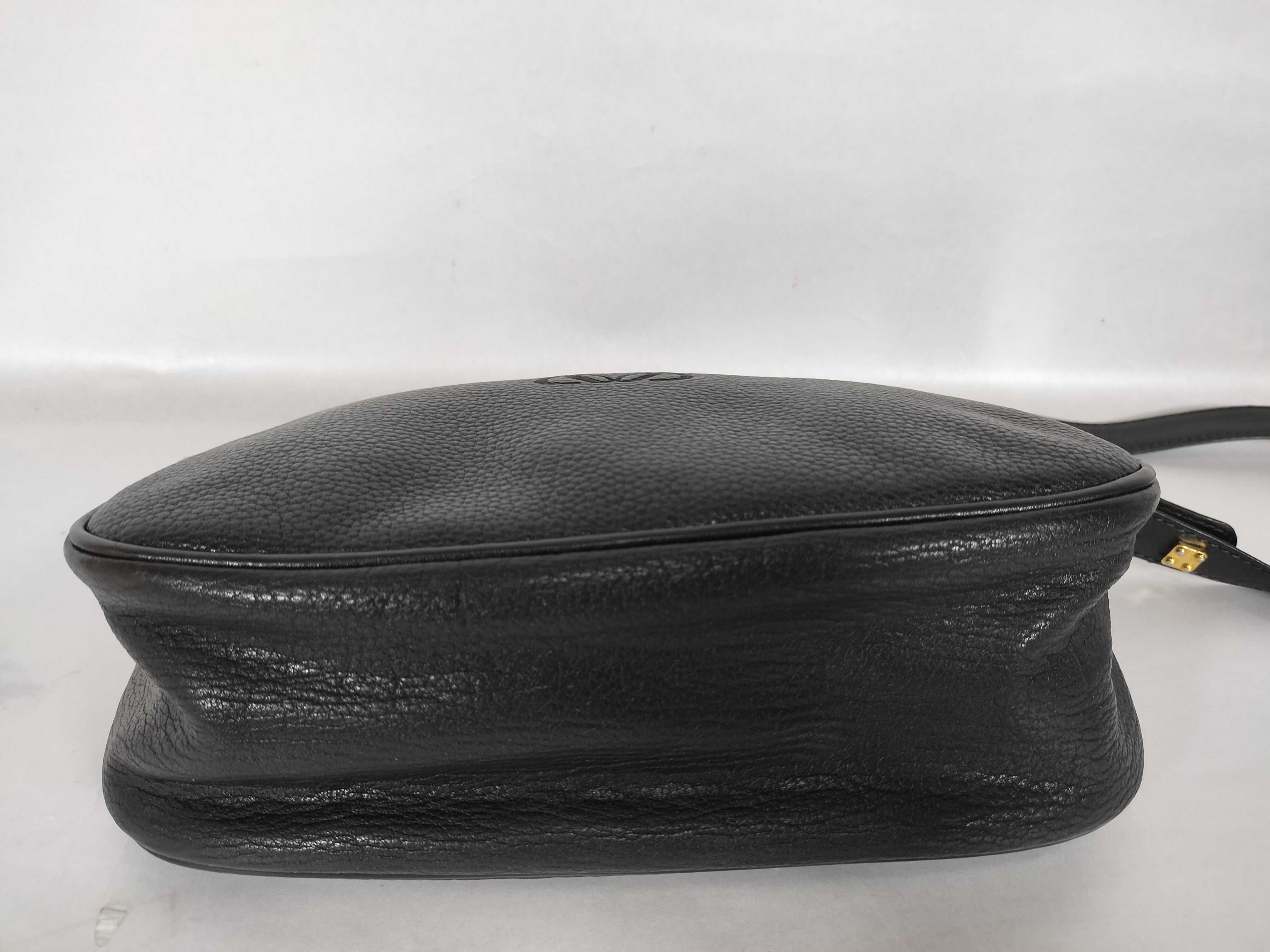 Anagram Grained Leather Shoulder Bag — view 7