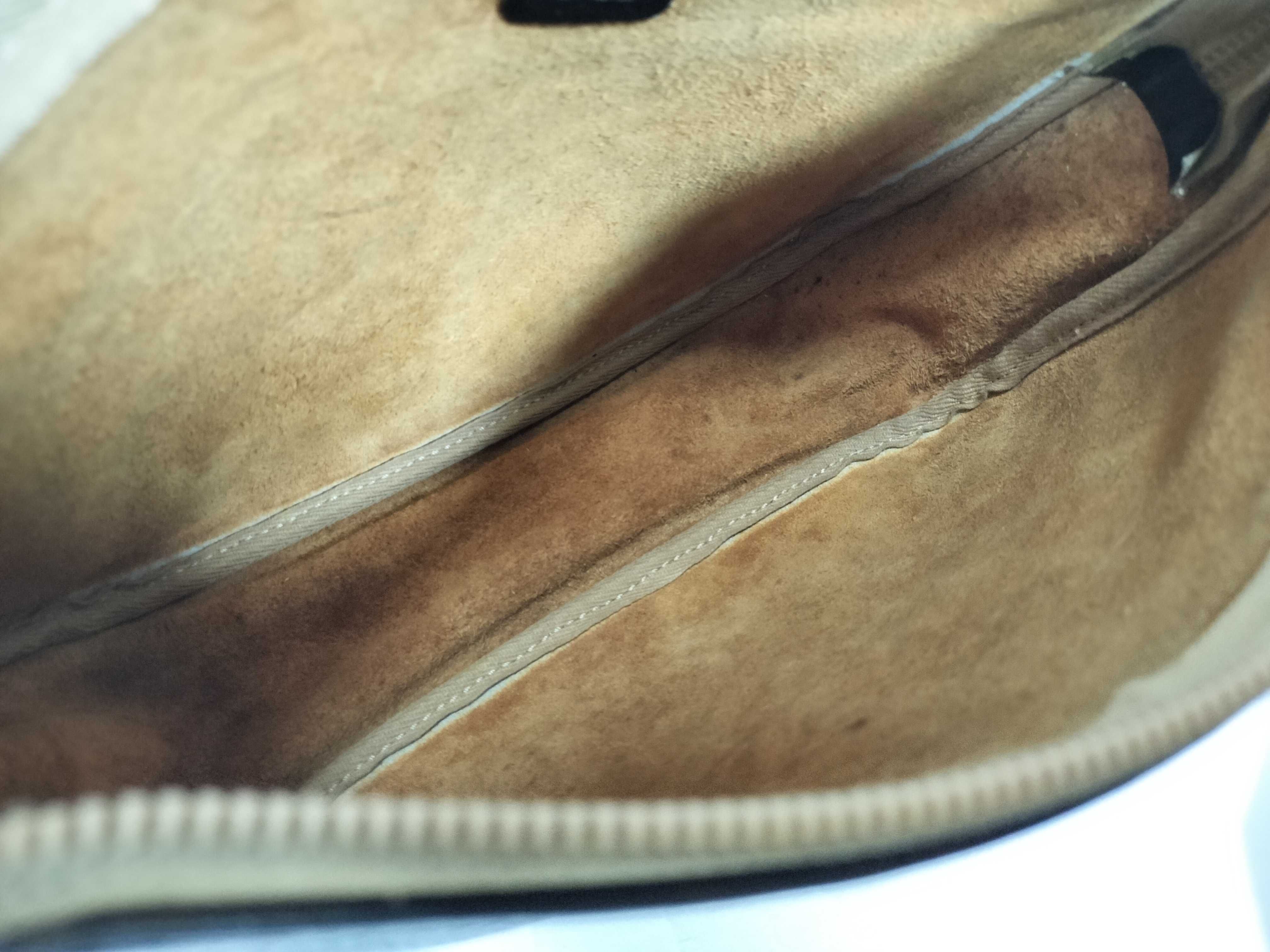 Anagram Grained Leather Shoulder Bag — view 10