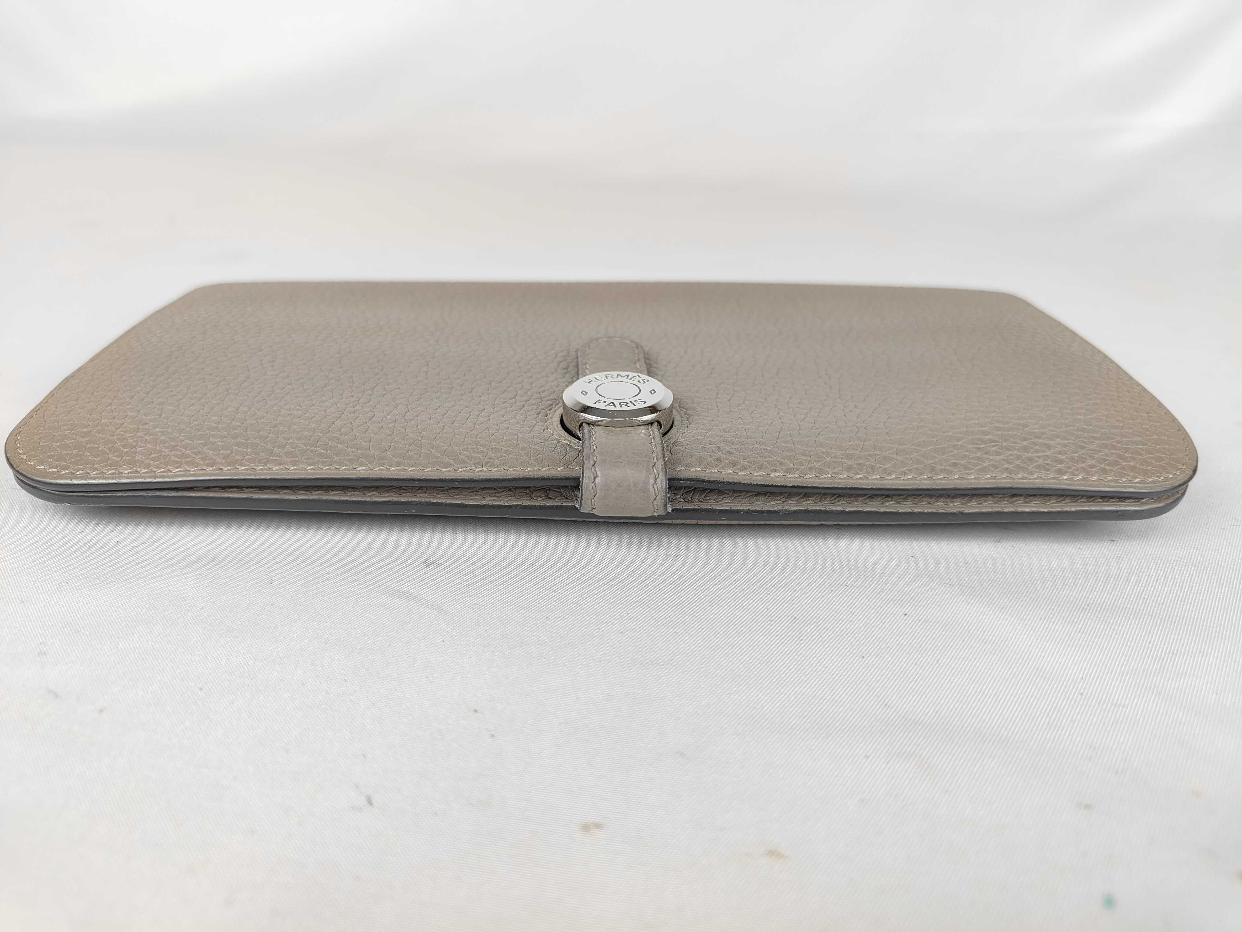 Dogon Long Etoupe Silver Hardware C Stamp Wallet with Box — view 6