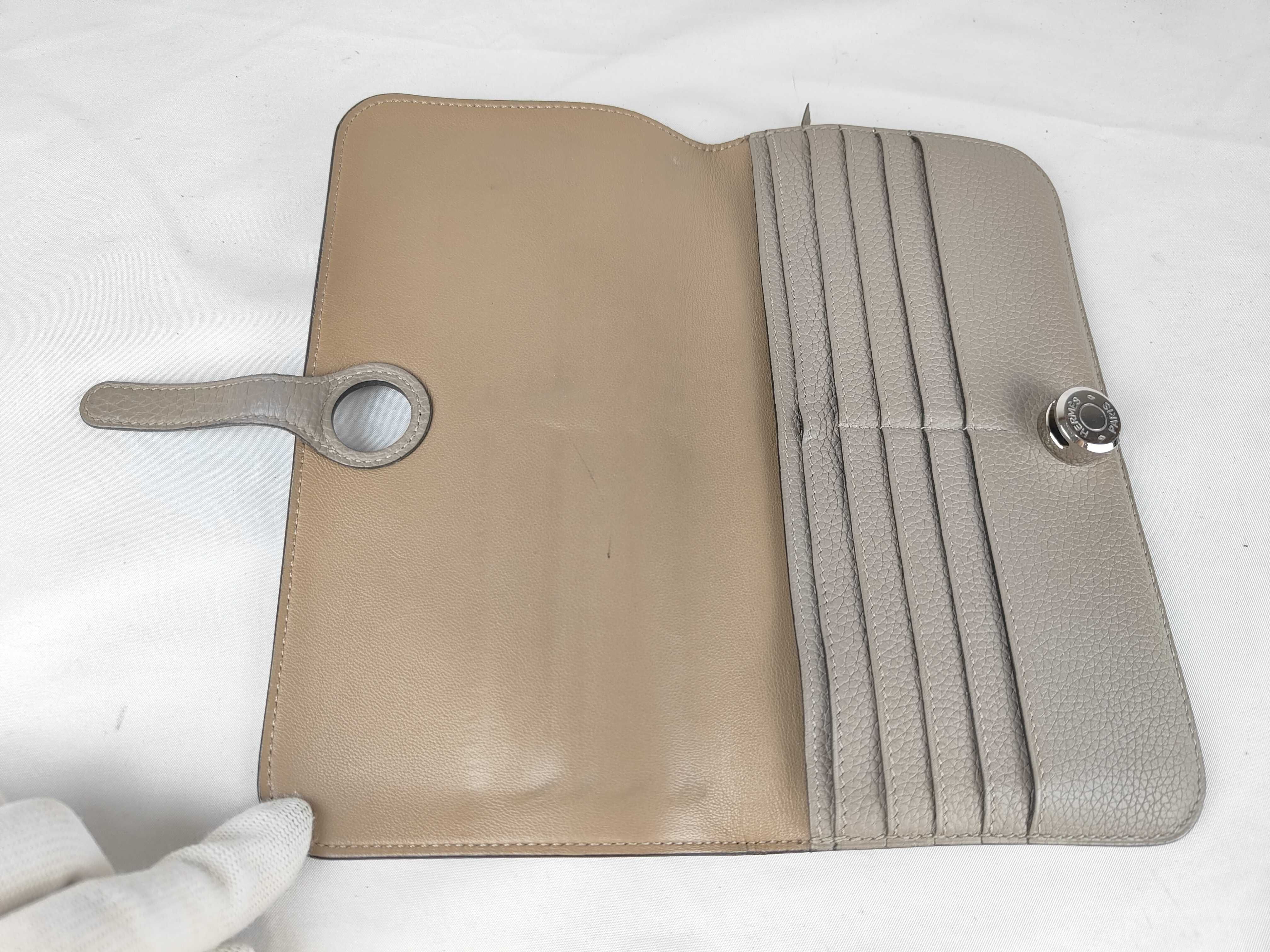 Dogon Long Etoupe Silver Hardware C Stamp Wallet with Box — view 9