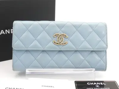 Matelassé Coco Mark Caviar Skin Wallet