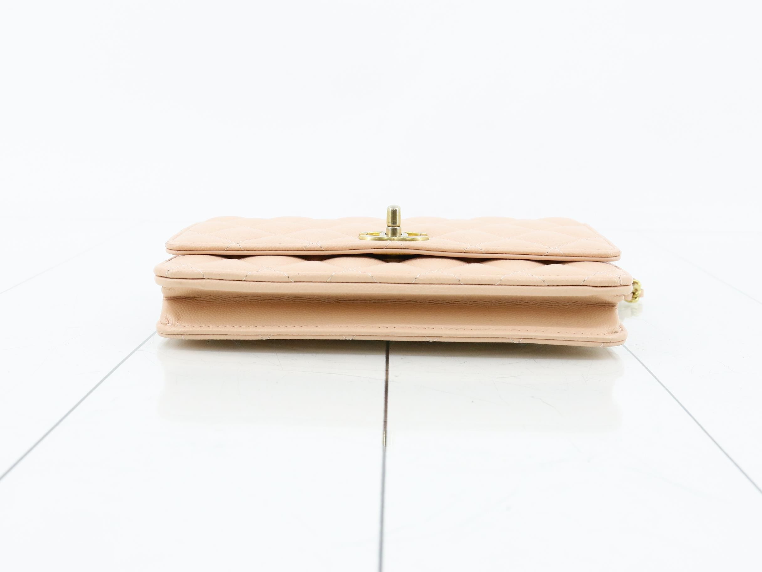 Matelassé Chain Wallet, Caviar Leather, Pink — view 3