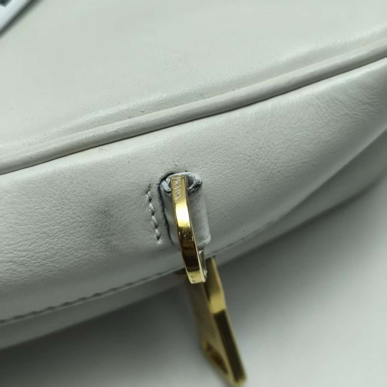 【*Shipped from: China*】PRADA Leather Shoulder Bag — view 11