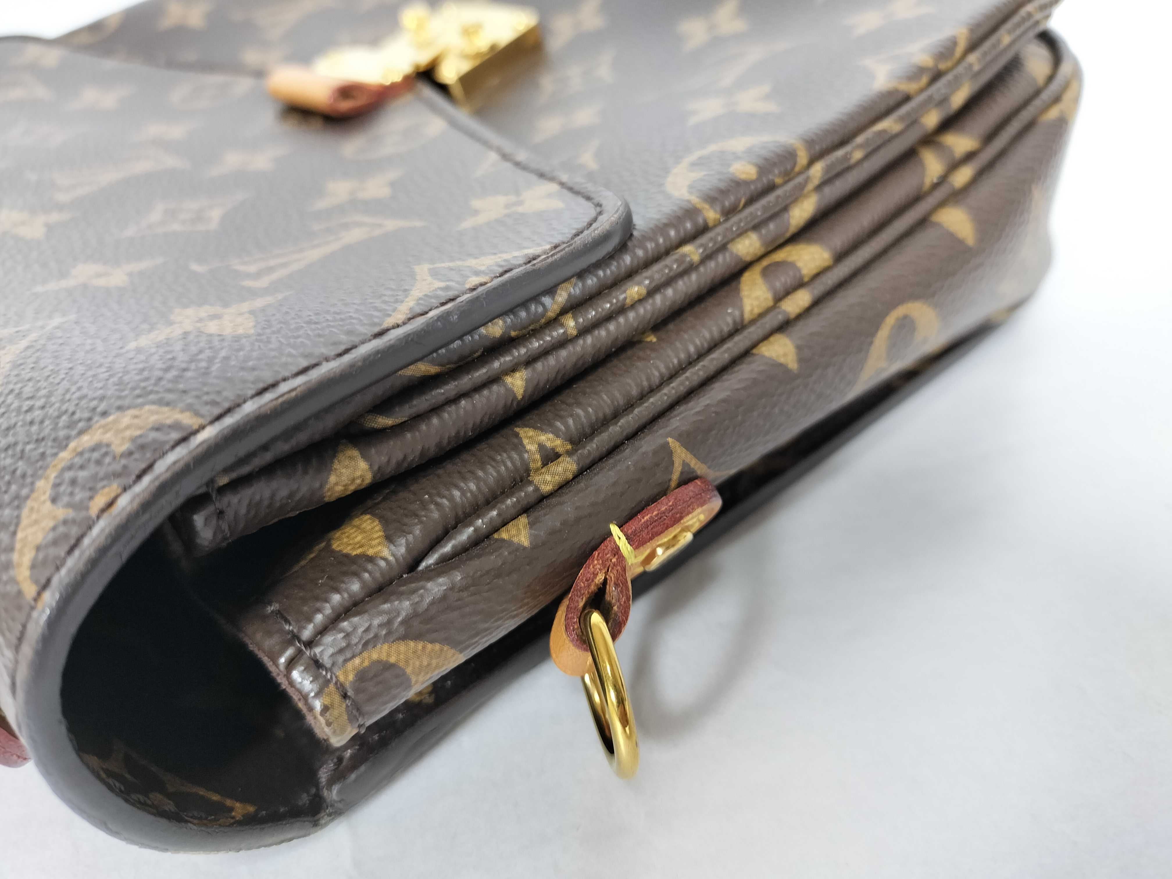 Monogram Pochette Metis Brown Gold Monogram PL0148 Handbag — view 6
