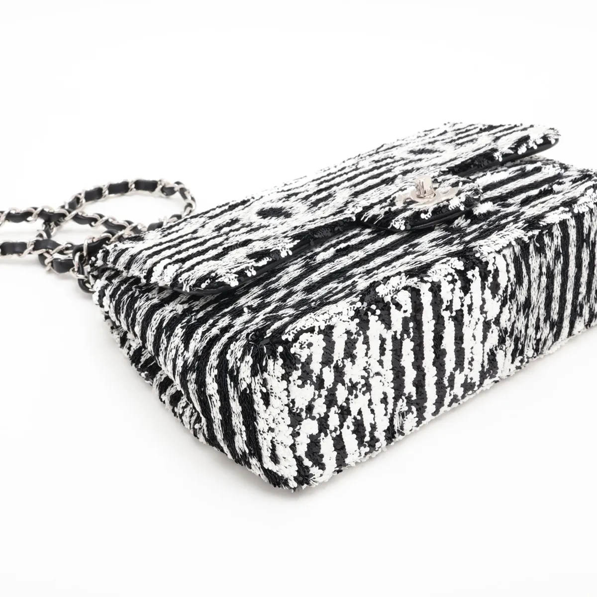 [Individually packaged] Chanel Coco Mark Sequin Single Flap Double Chain Bag White x Black T521N760 Random Plate — view 4