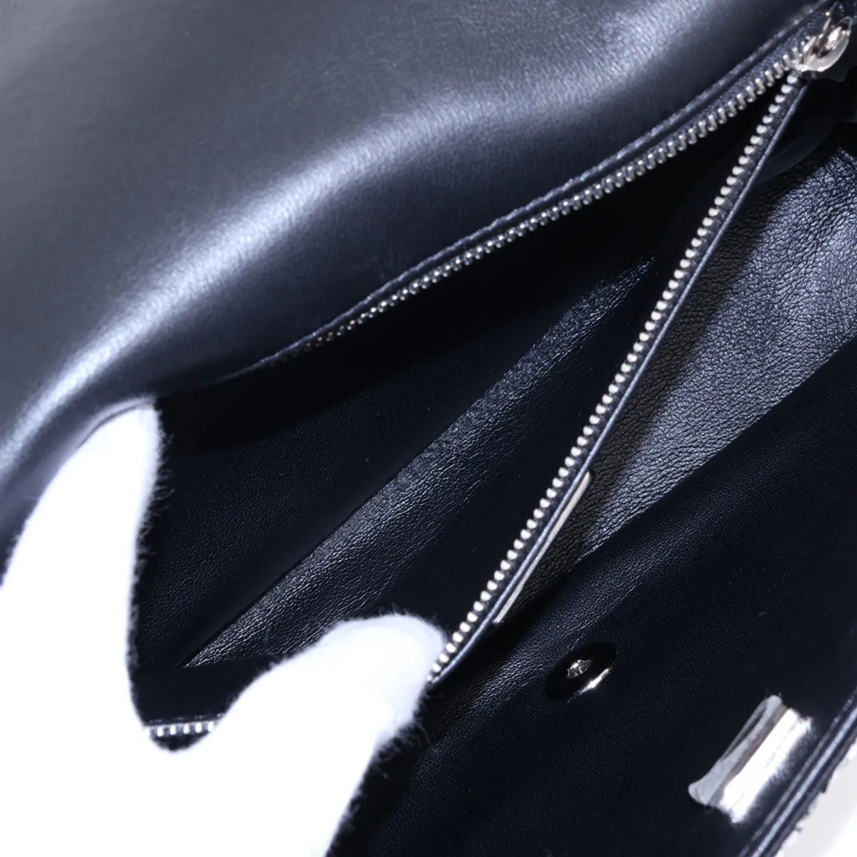 [Individually packaged] Chanel Coco Mark Sequin Single Flap Double Chain Bag White x Black T521N760 Random Plate — view 8
