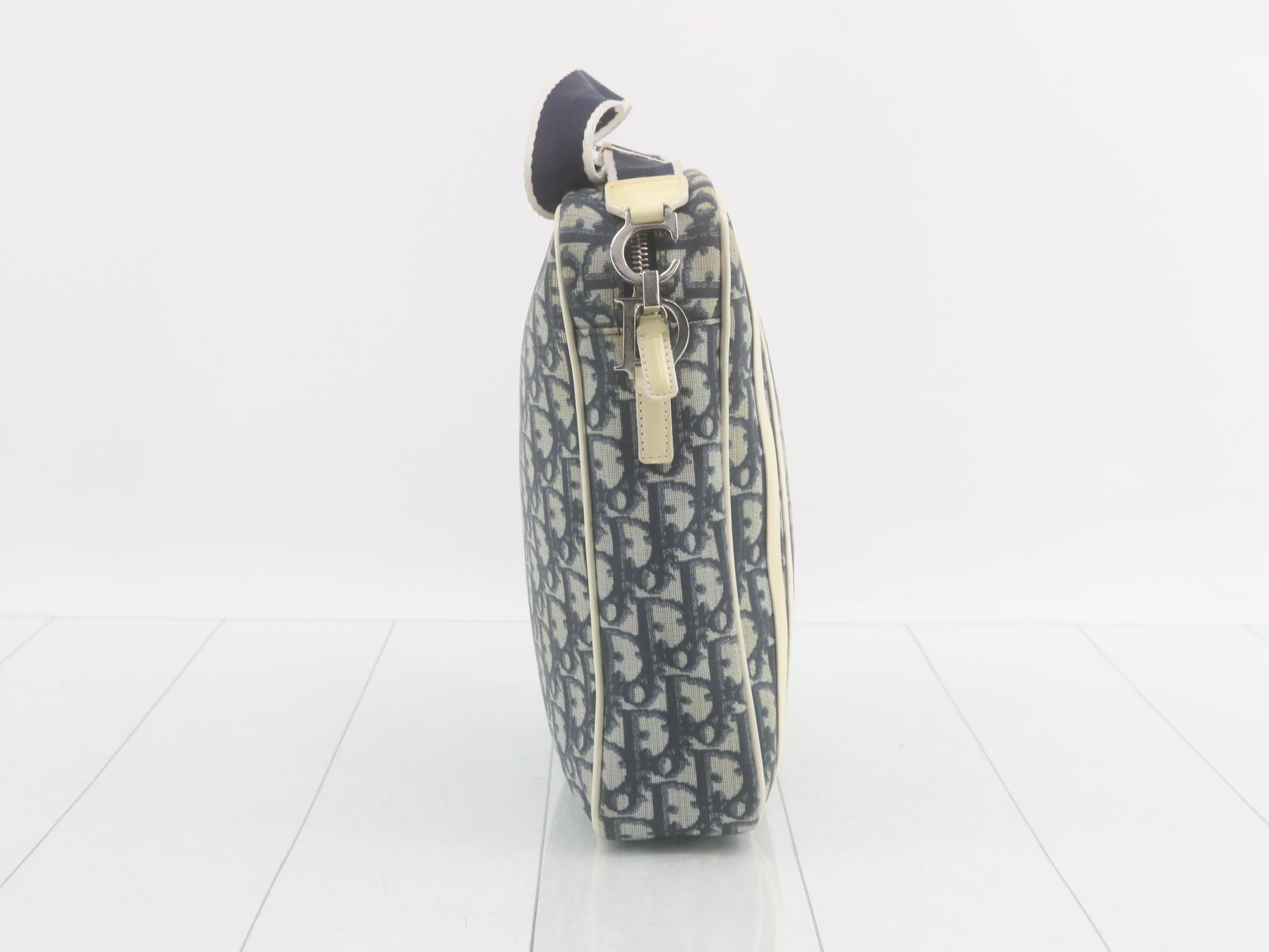Trotter Shoulder Bag — view 4