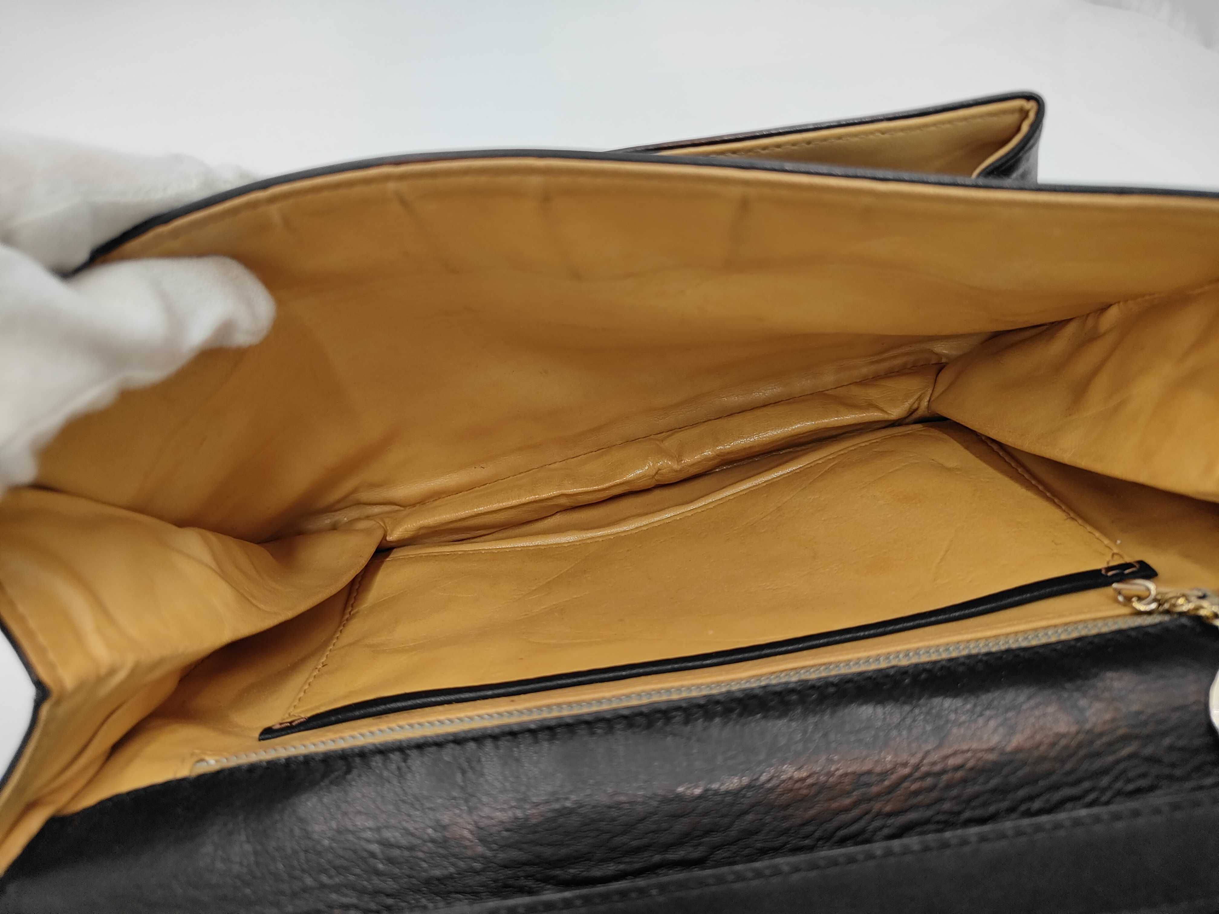 Triomphe Hardware Shoulder Bag — view 10